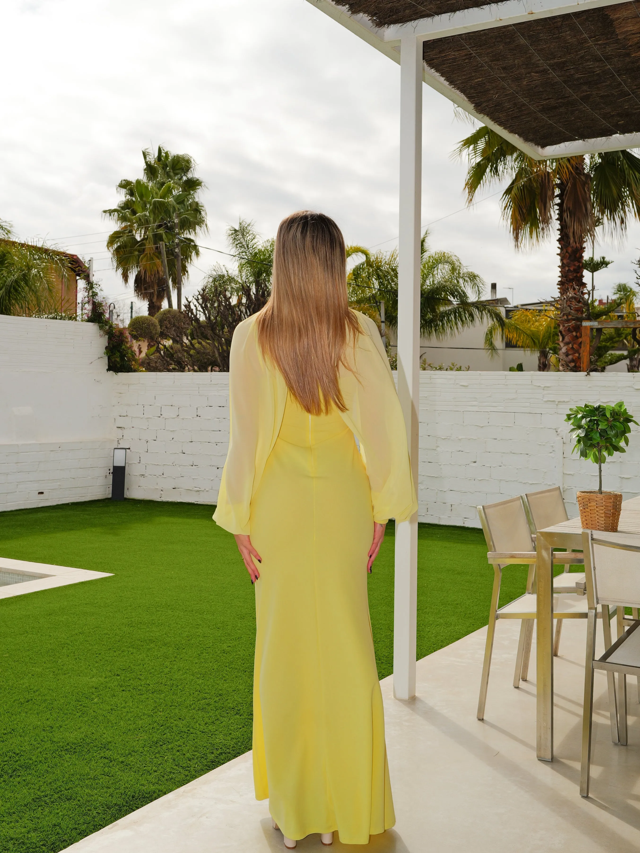 Vestido tirantes mangas gasa amarillo sold by Sorellas product image thumbnail 5