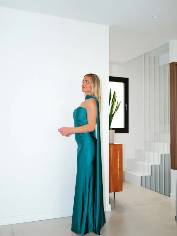 Vestido largo banda choker botella sold by Sorellas