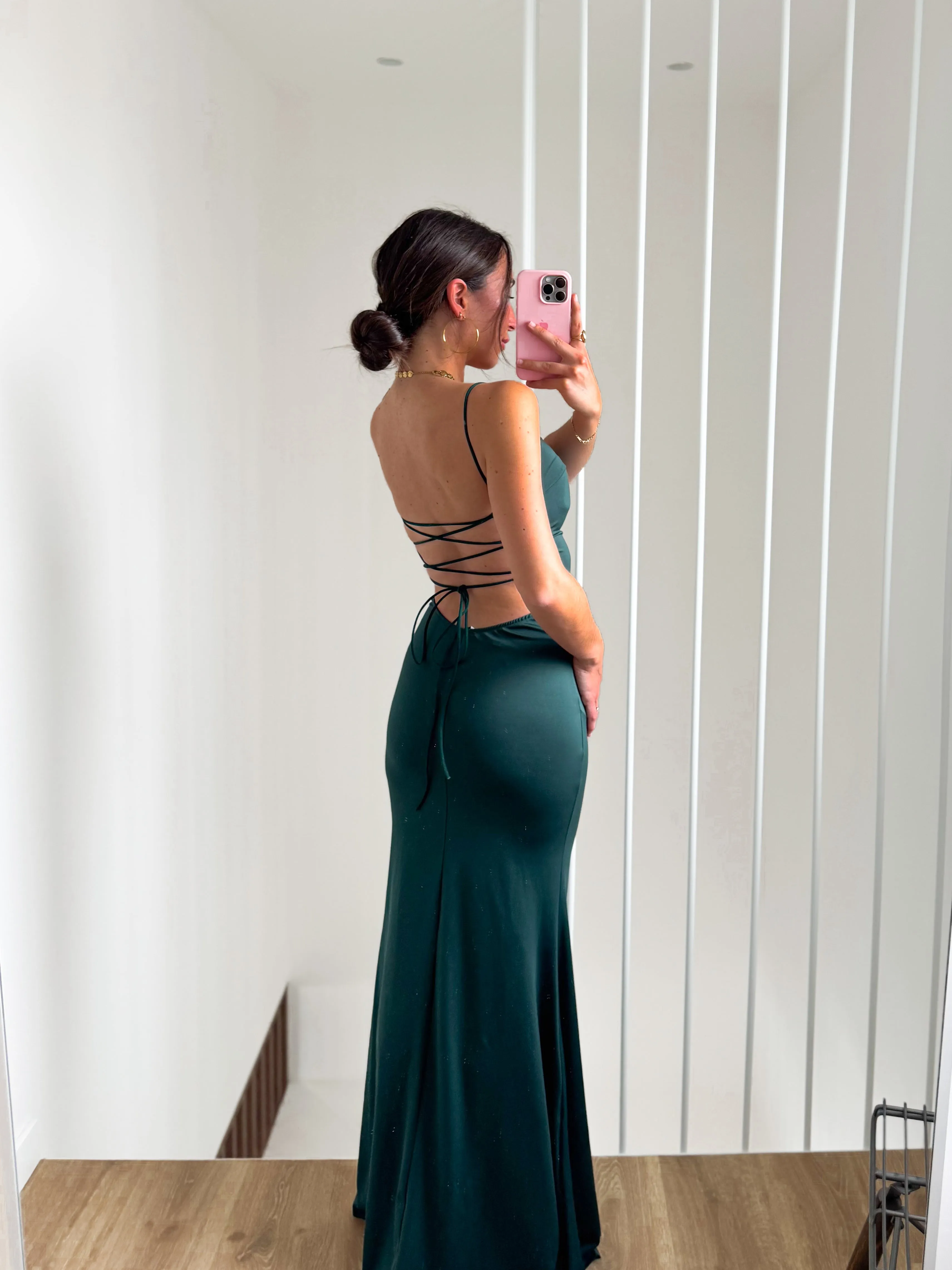 Vestido tirantes entrelazado botella sold by Sorellas