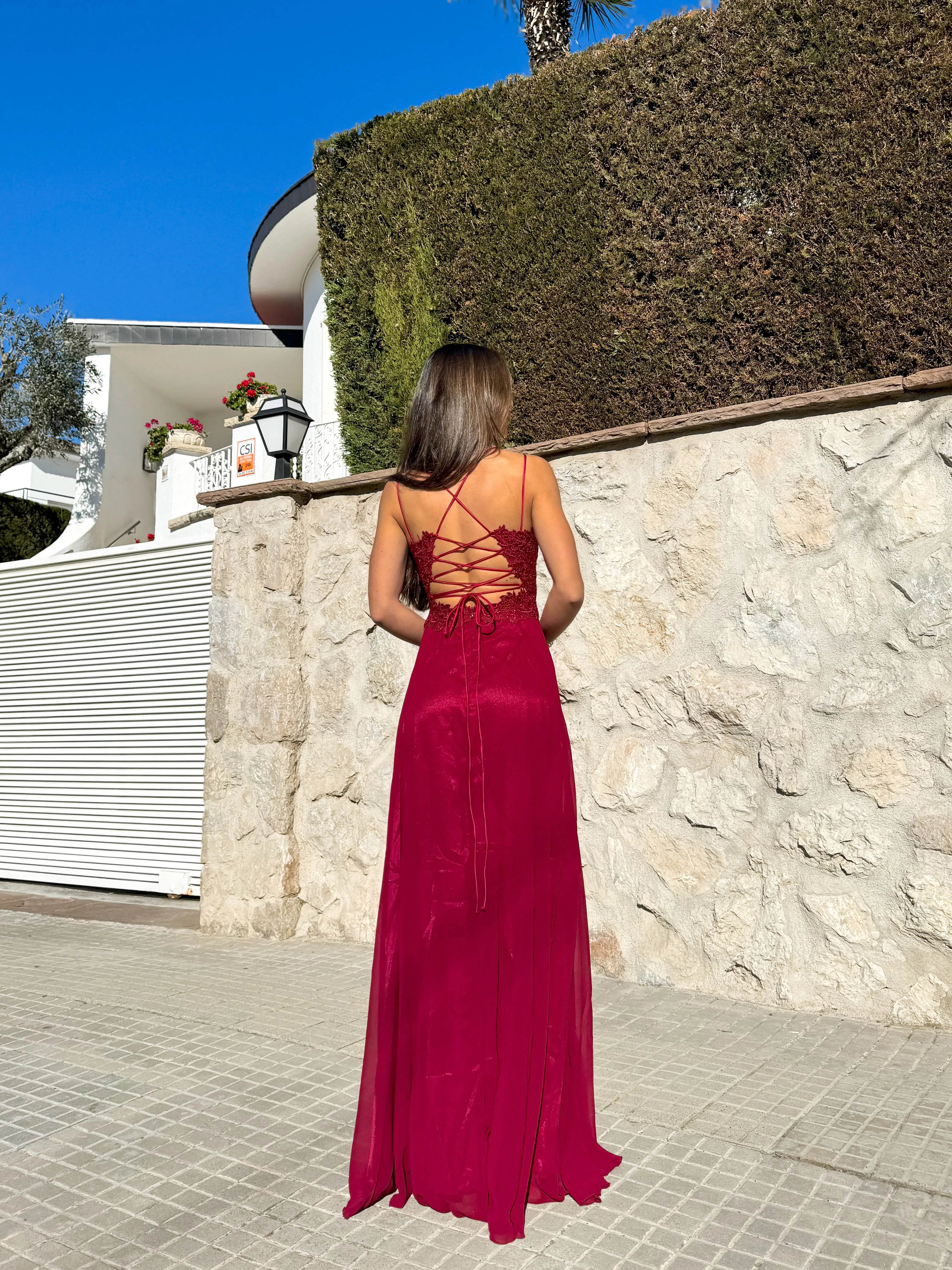 Vestido crepe encaje brillos burdeos sold by Sorellas product image thumbnail 4