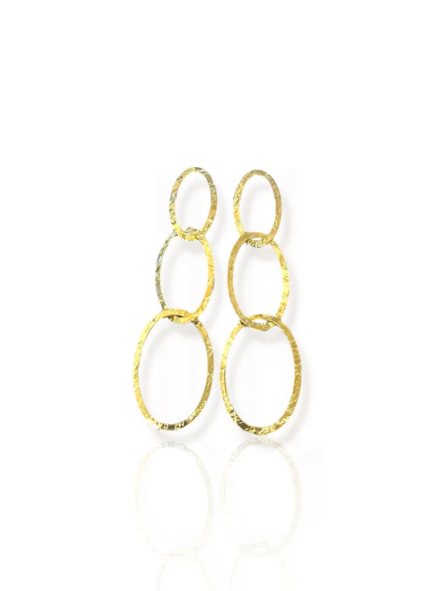 Pendientes cascada óvalos dorado sold by Sorellas