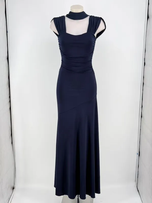Vestido choker manguitos marino sold by Sorellas