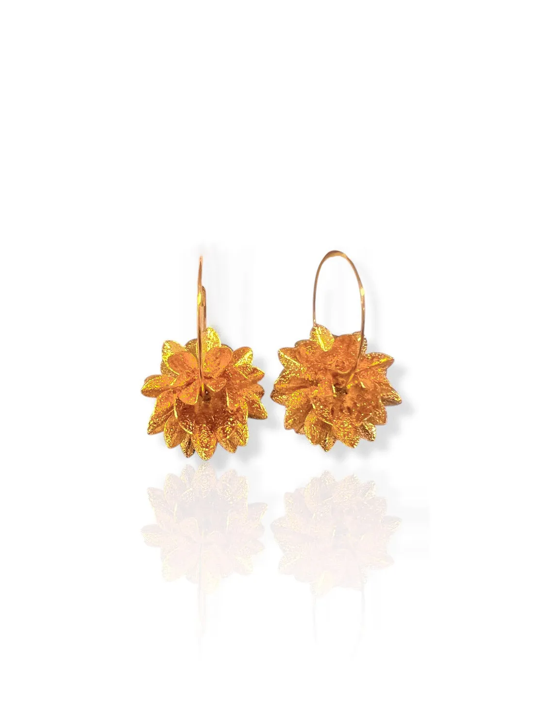 Pendientes flor dorado sold by Sorellas product image thumbnail 2