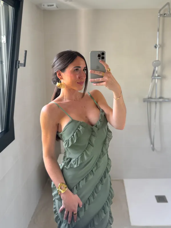 Vestido volantes crepe caqui sold by Sorellas
