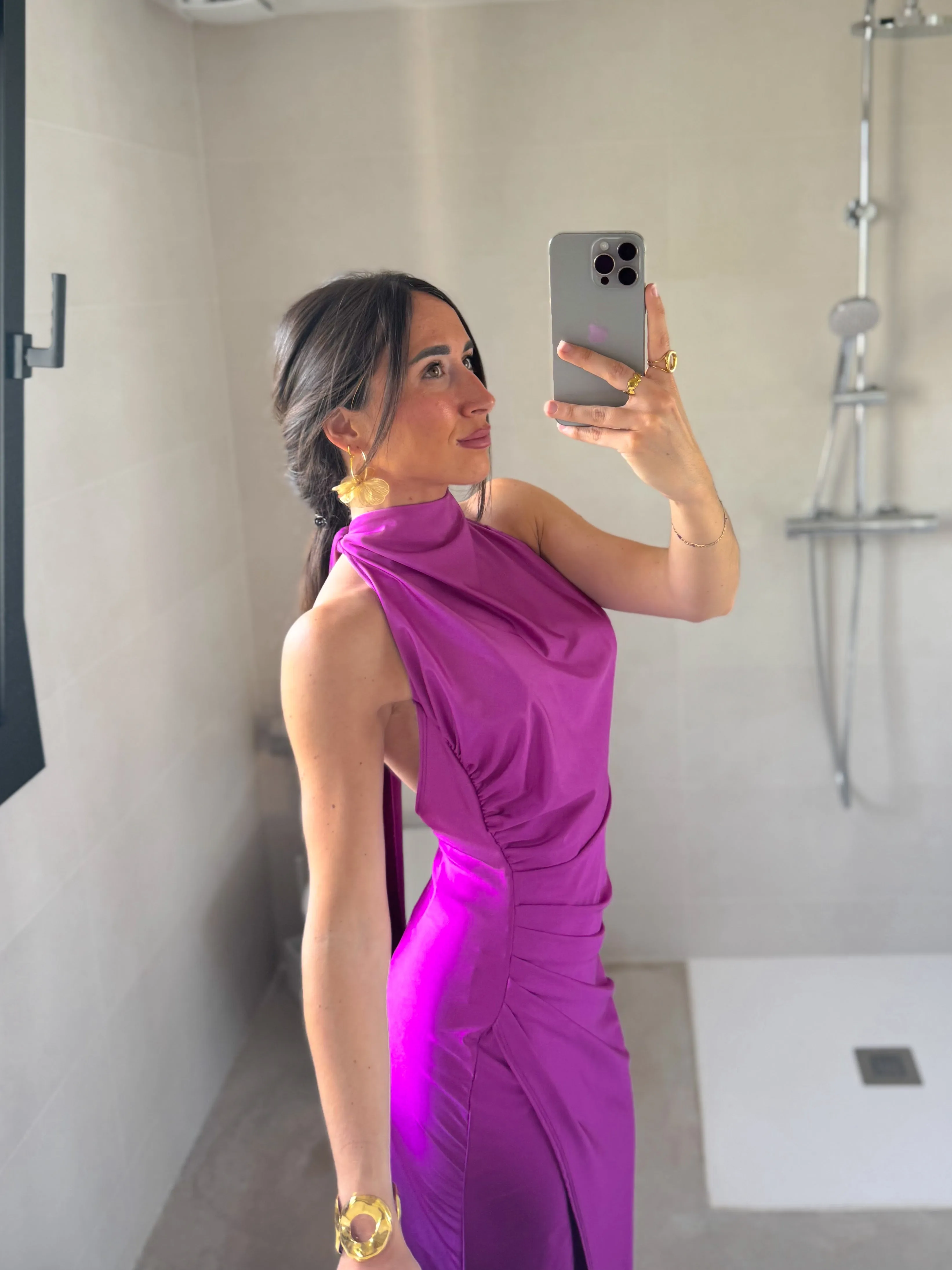 Vestido halter espalda lazo amarena sold by Sorellas product image thumbnail 3