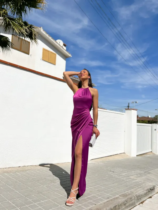 Vestido tubo halter amarena sold by Sorellas