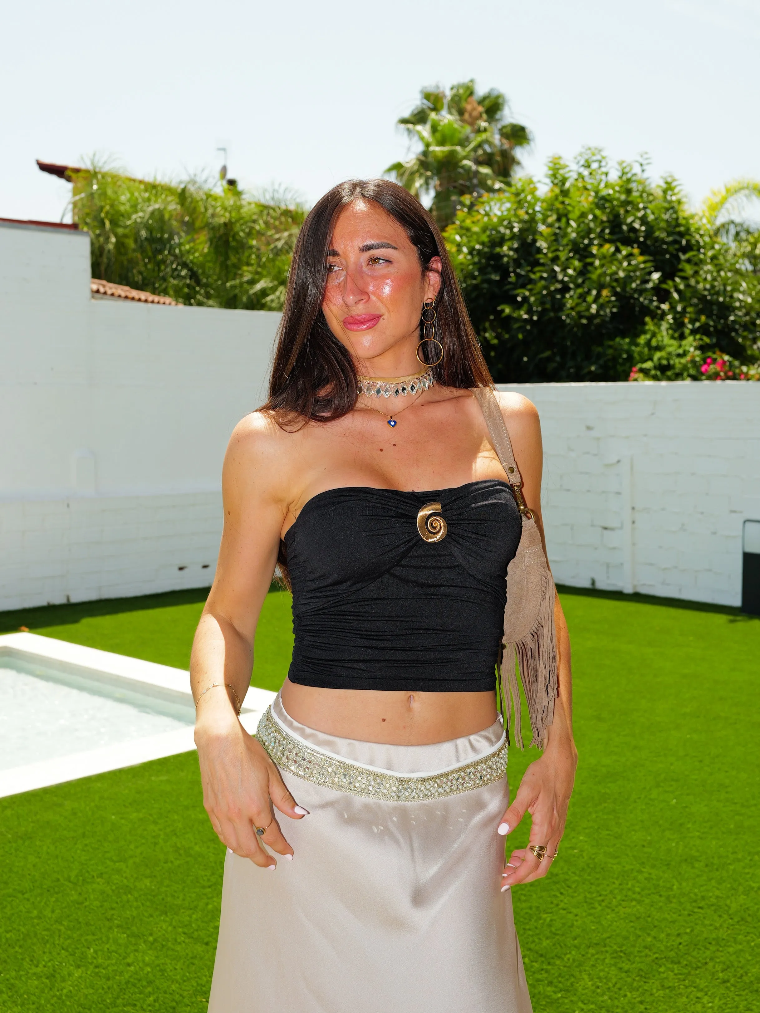 Cinturón espejos perlas dorado sold by Sorellas