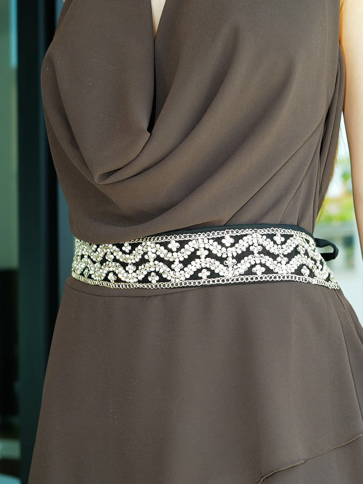 Cinturón espejos grueso negro sold by Sorellas