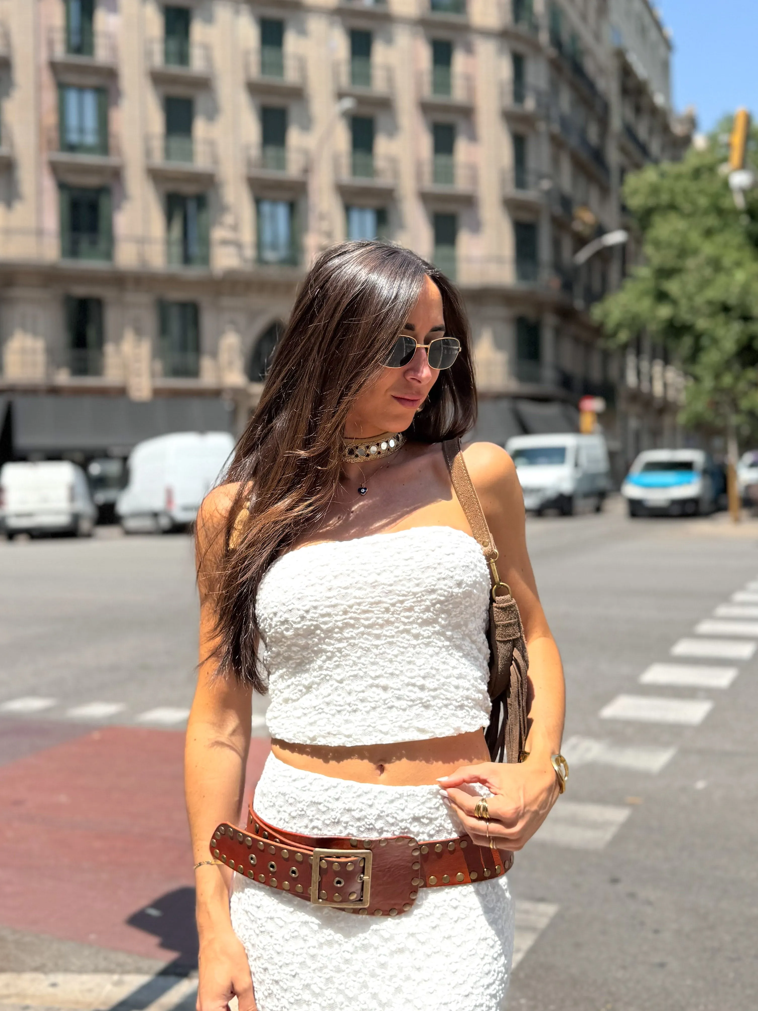 Cinturón grueso tachas marrón sold by Sorellas product image thumbnail 2