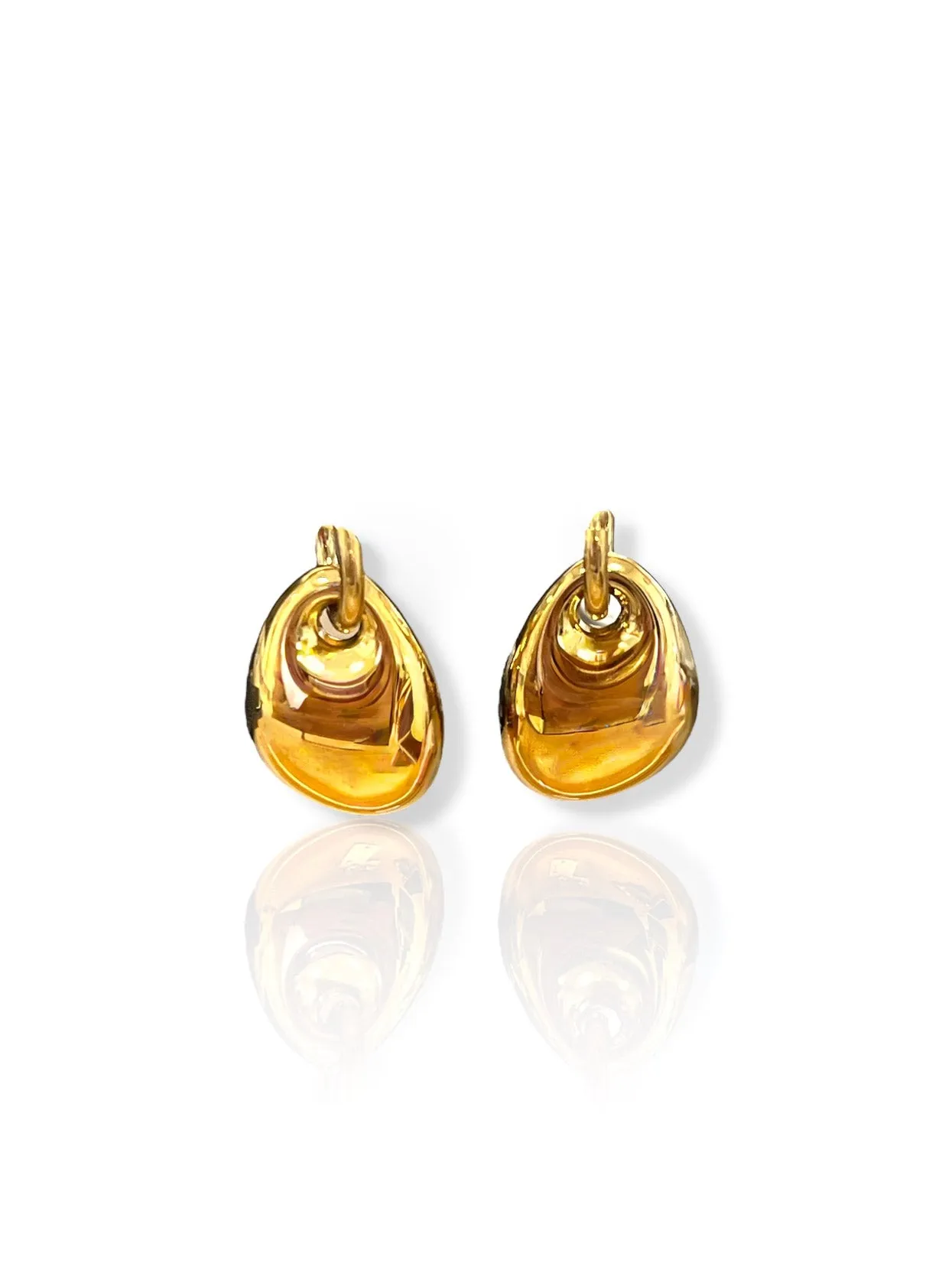 Pendientes óvalo asimétrico dorado sold by Sorellas