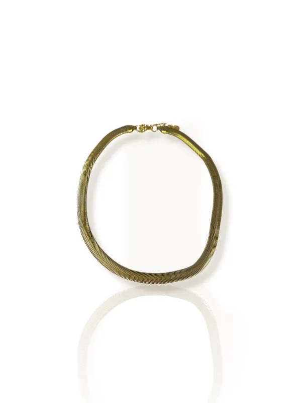 Colgante grueso plano dorado sold by Sorellas