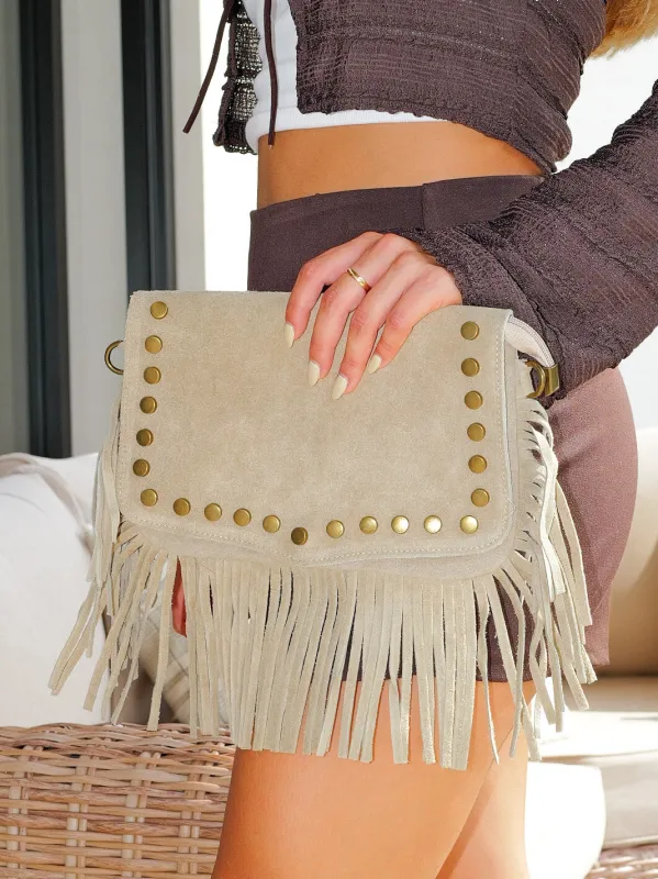 Bolso flecos tachuelas beige sold by Sorellas