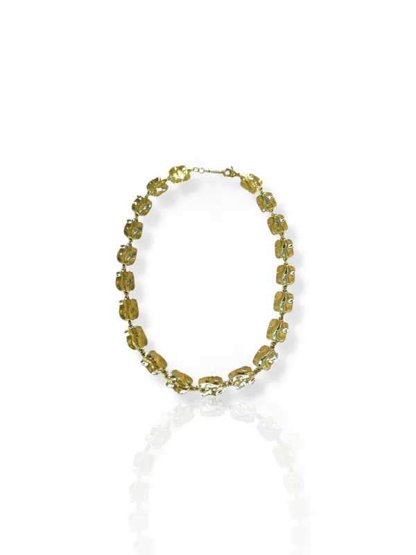 Colgante medallas asimétricas dorado sold by Sorellas