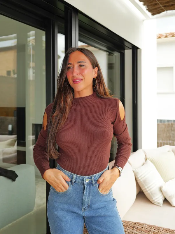 Jersey hombro canale chocolate sold by Sorellas