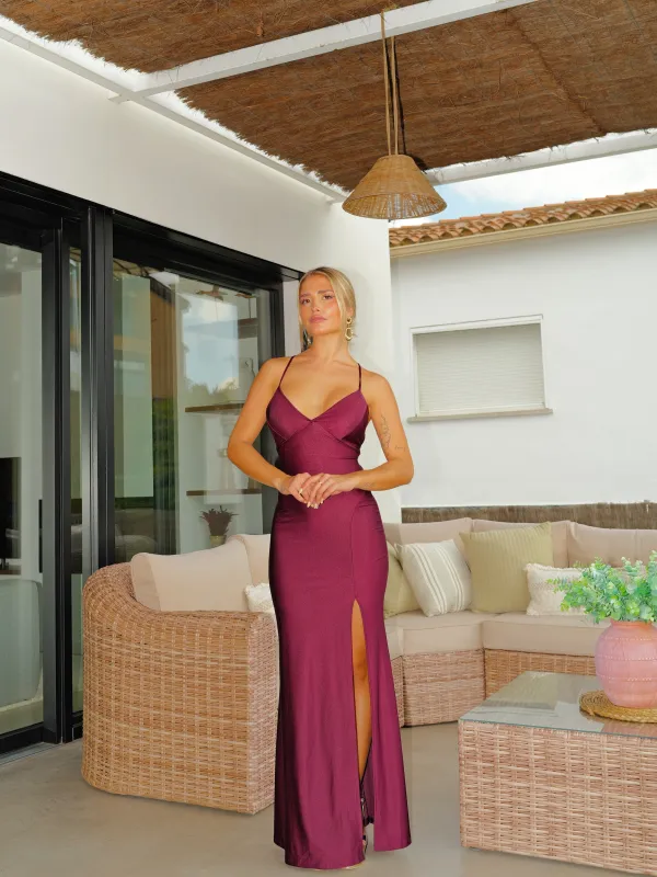 Vestido pico satin entrelazado berenjena sold by Sorellas