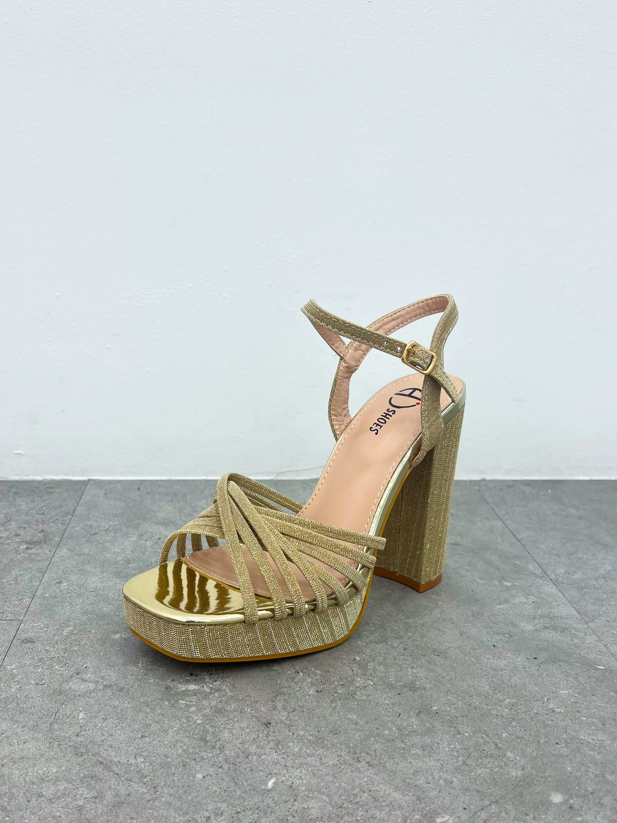 Sandalia entrelazado brillos dorado sold by Sorellas product image thumbnail 2