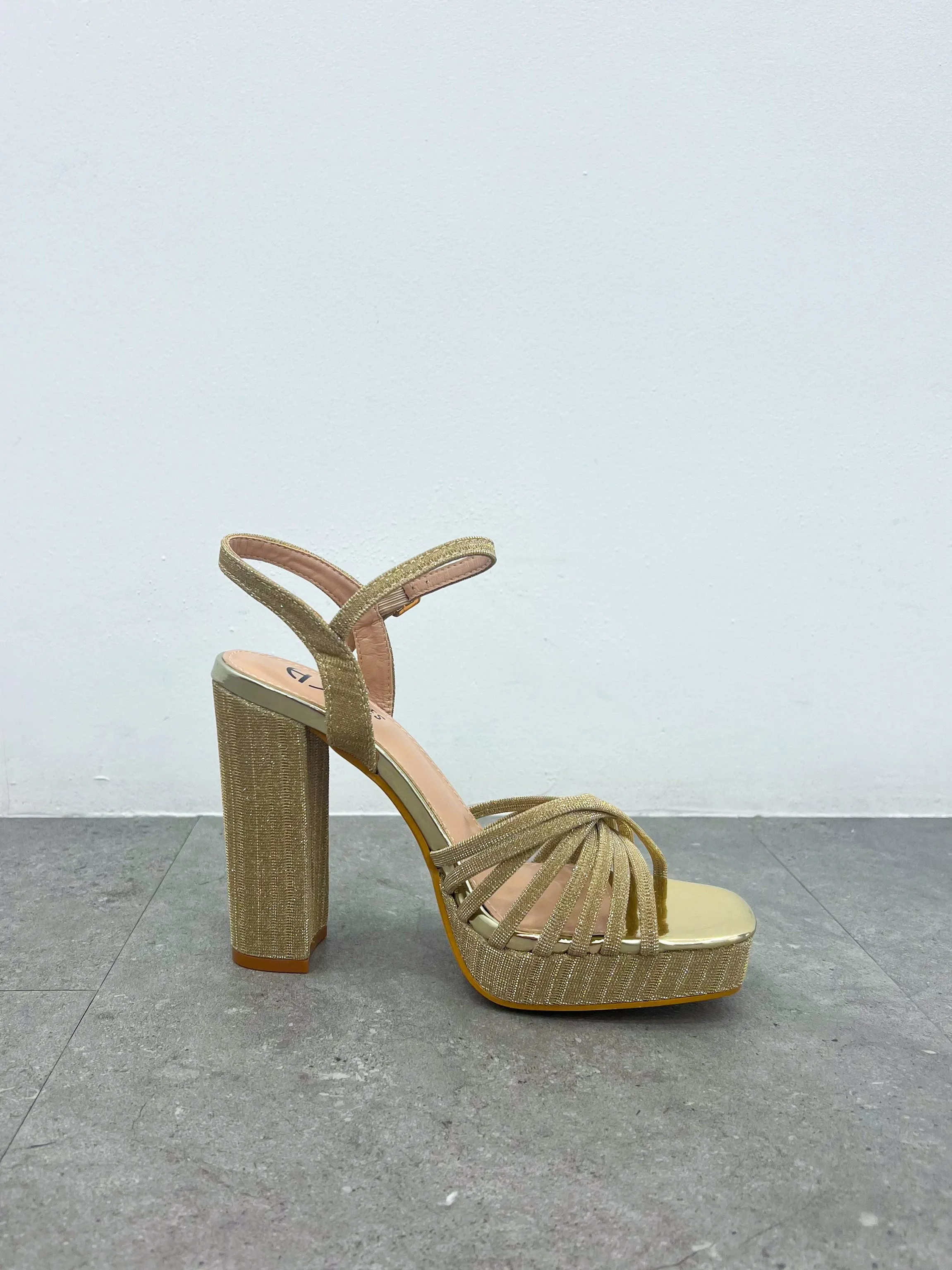 Sandalia entrelazado brillos dorado sold by Sorellas product image thumbnail 4