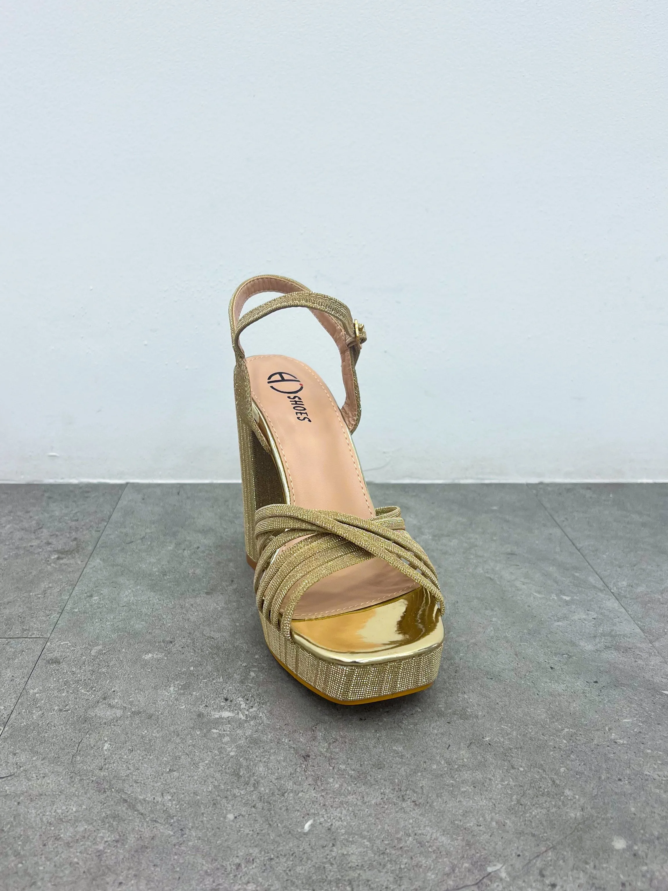 Sandalia entrelazado brillos dorado sold by Sorellas product image thumbnail 3