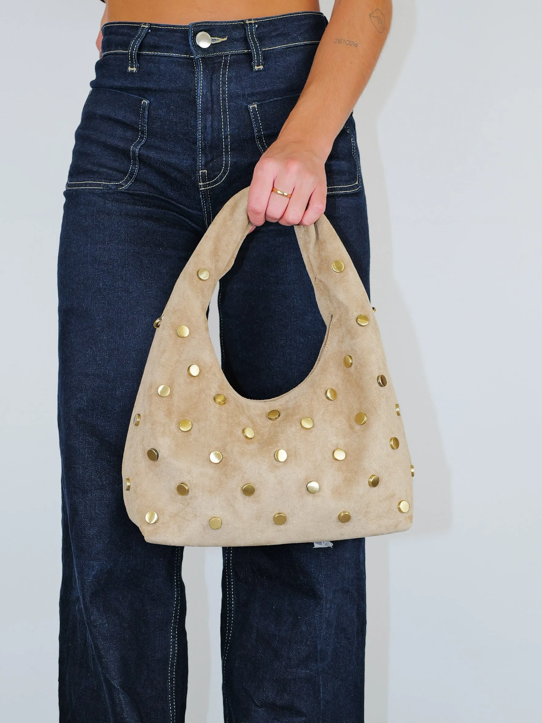 Bolso asa tachuelas dorado beige sold by Sorellas product image thumbnail 3