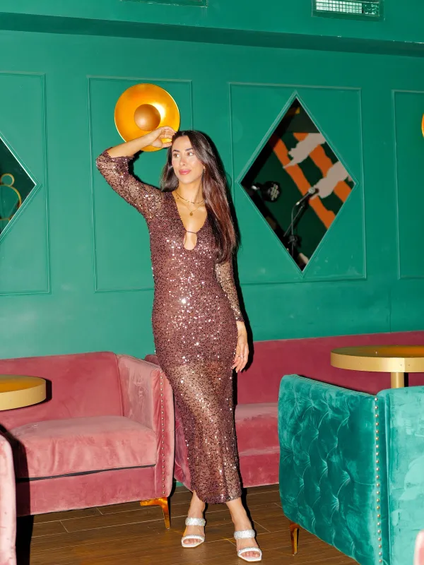 Vestido largo lentejuelas chocolate sold by Sorellas