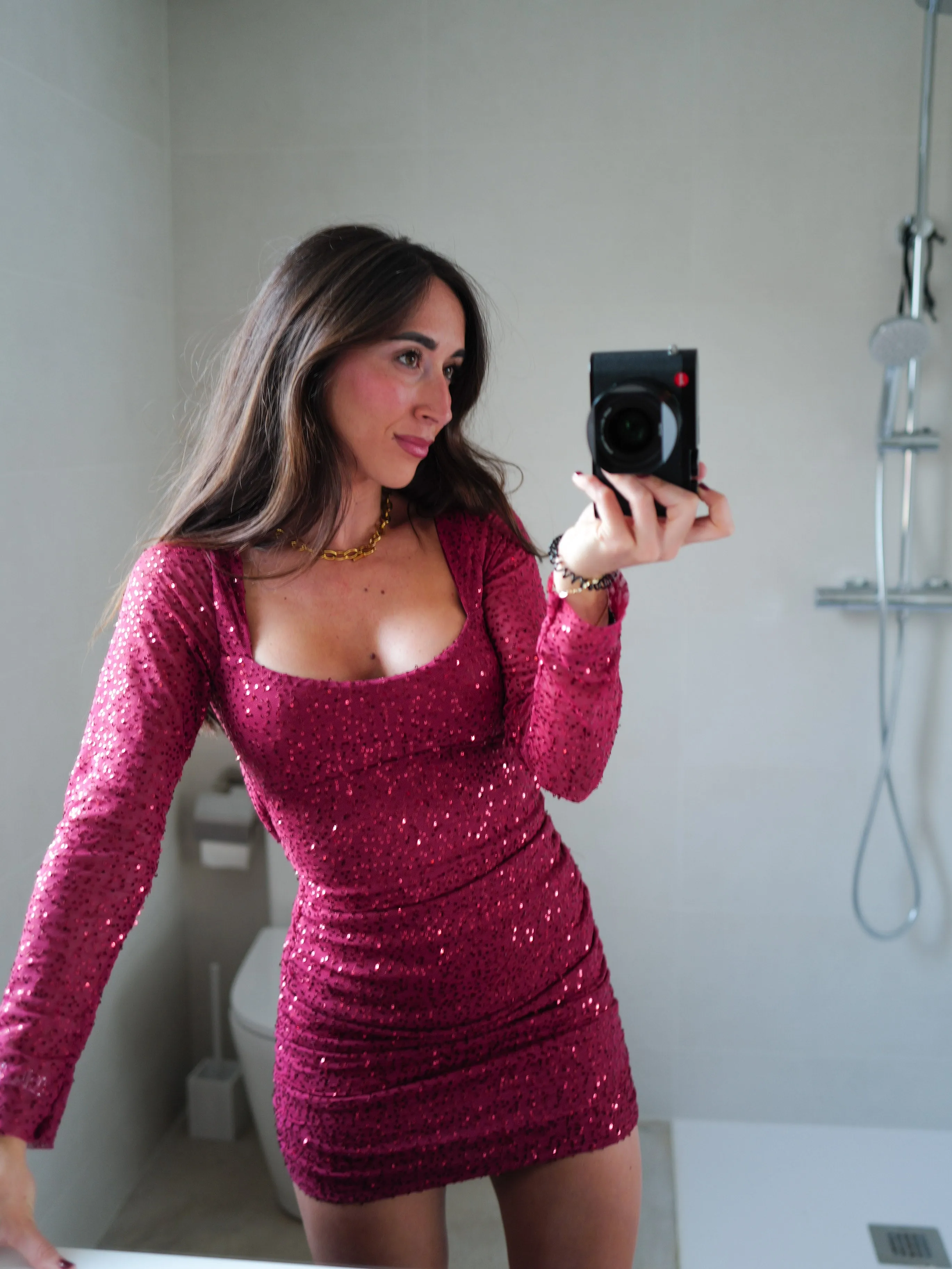 Vestido mini tulle escote cuadrado glitter burdeos sold by Sorellas product image thumbnail 3