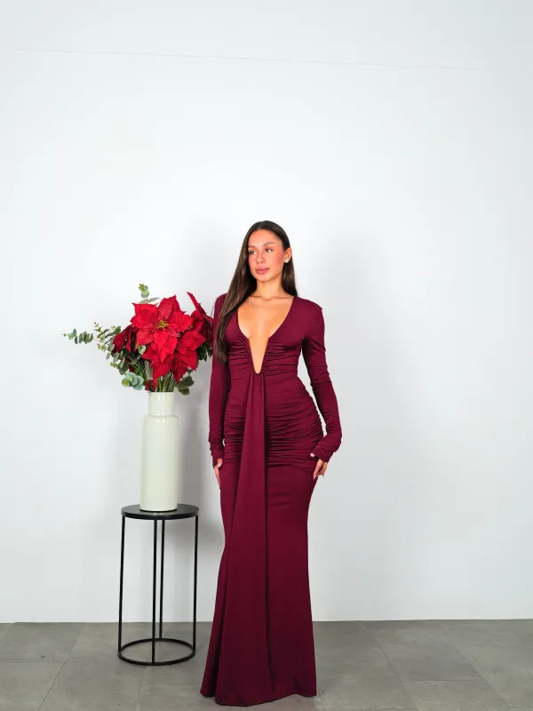 Vestido largo manga escote banda burdeos sold by Sorellas