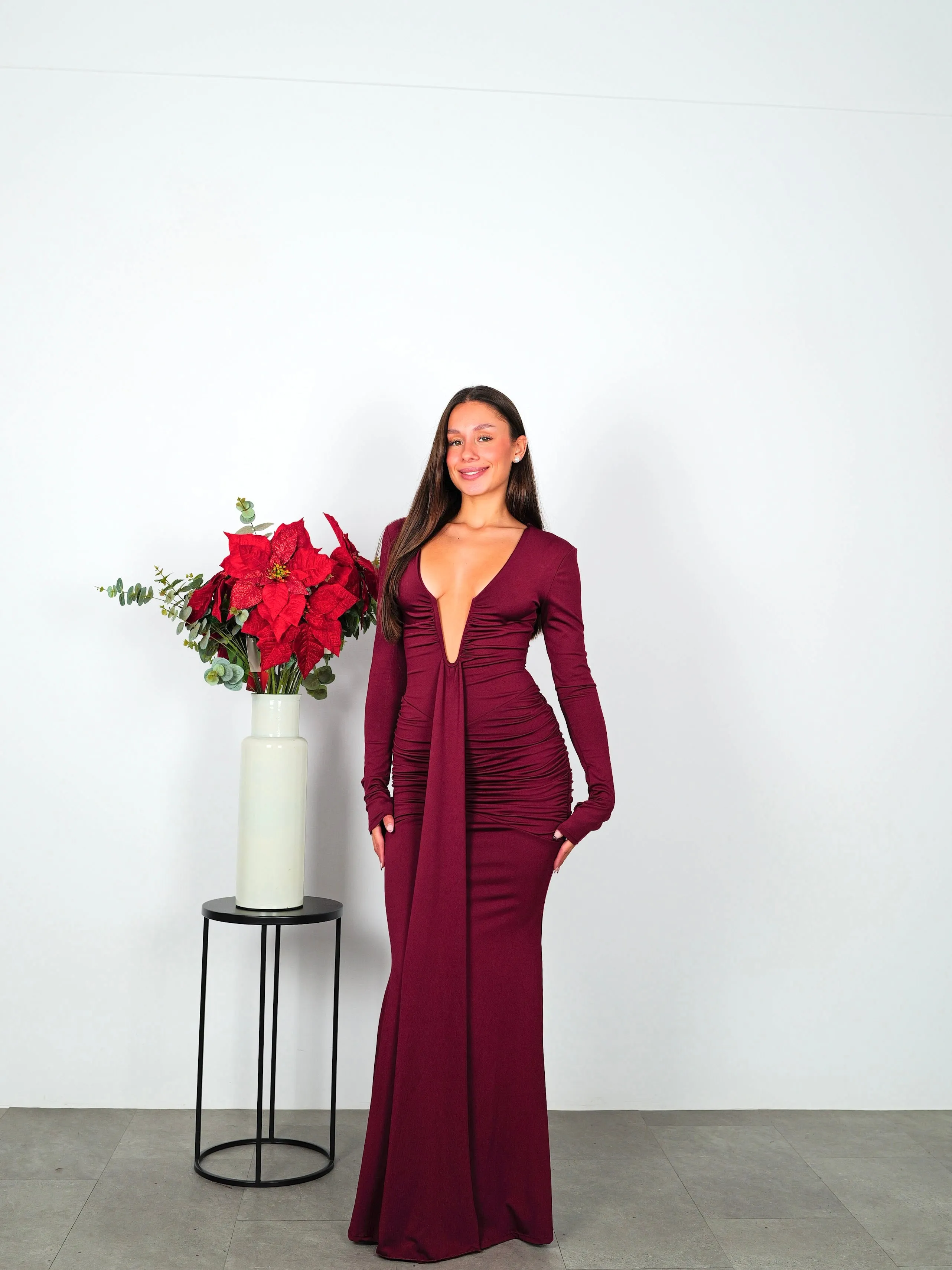 Vestido largo manga escote banda burdeos sold by Sorellas product image thumbnail 3