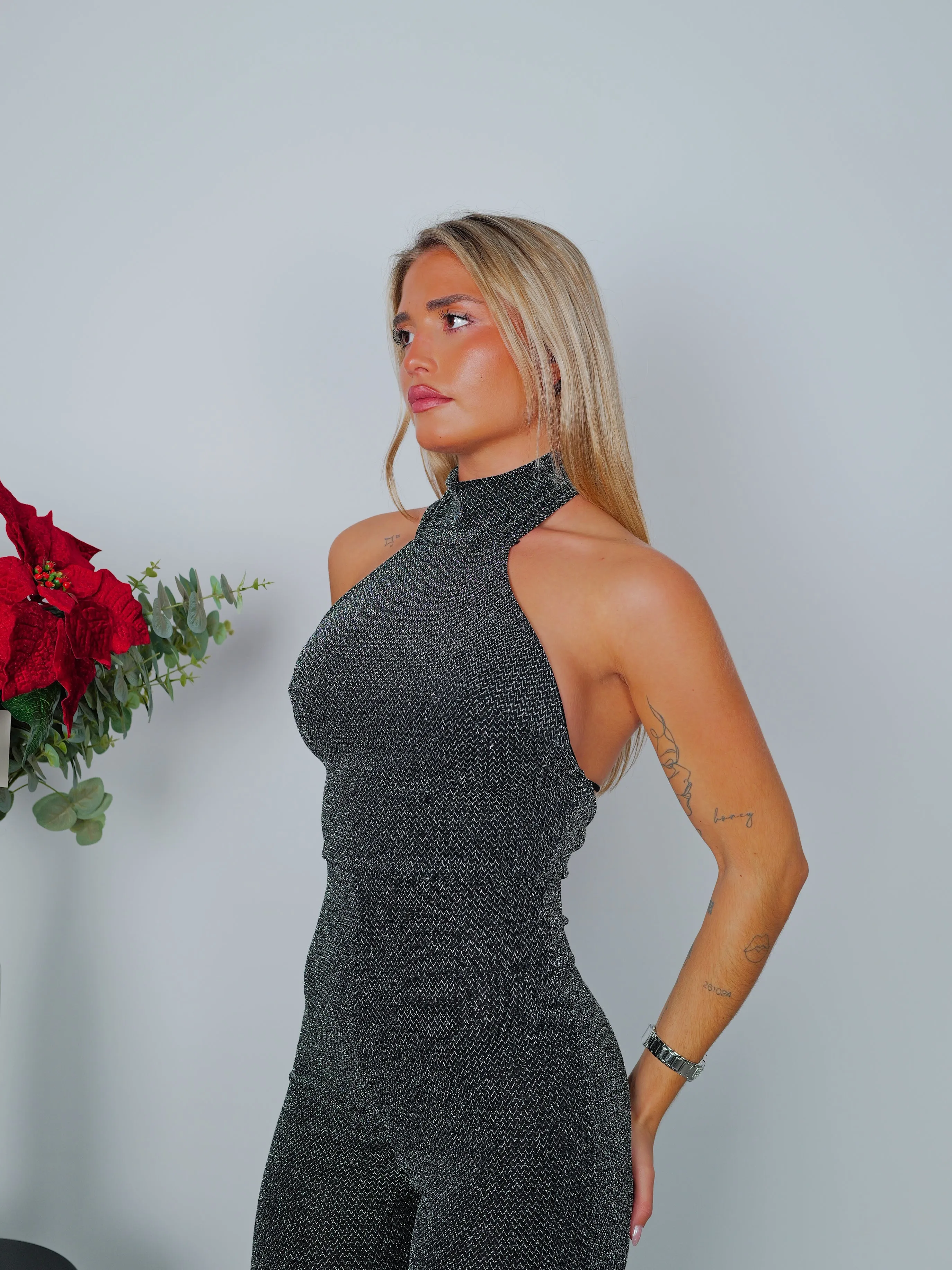 Mono lurex cuello halter plateado sold by Sorellas product image thumbnail 5