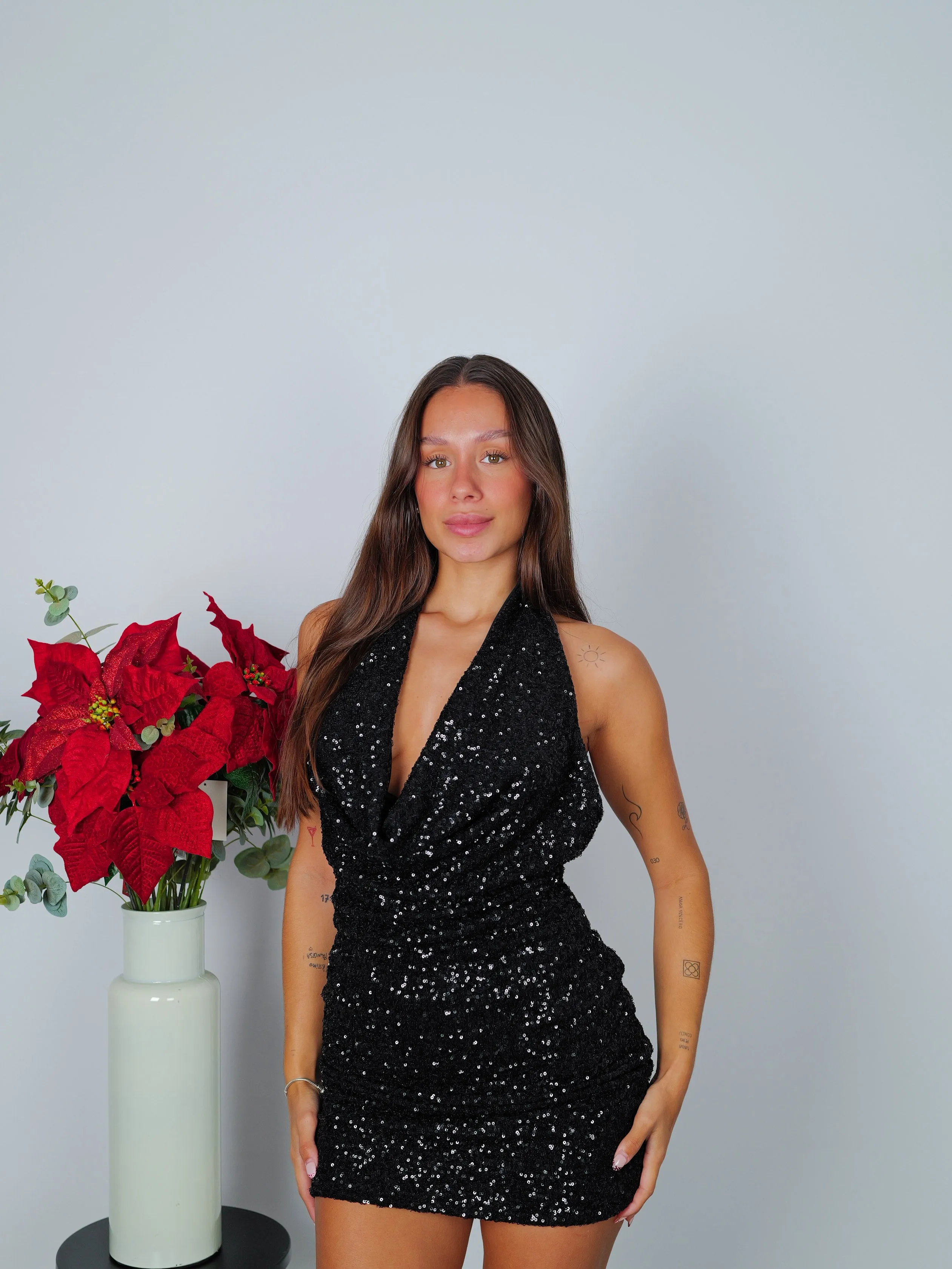 Vestido mini cascada glitter negro sold by Sorellas