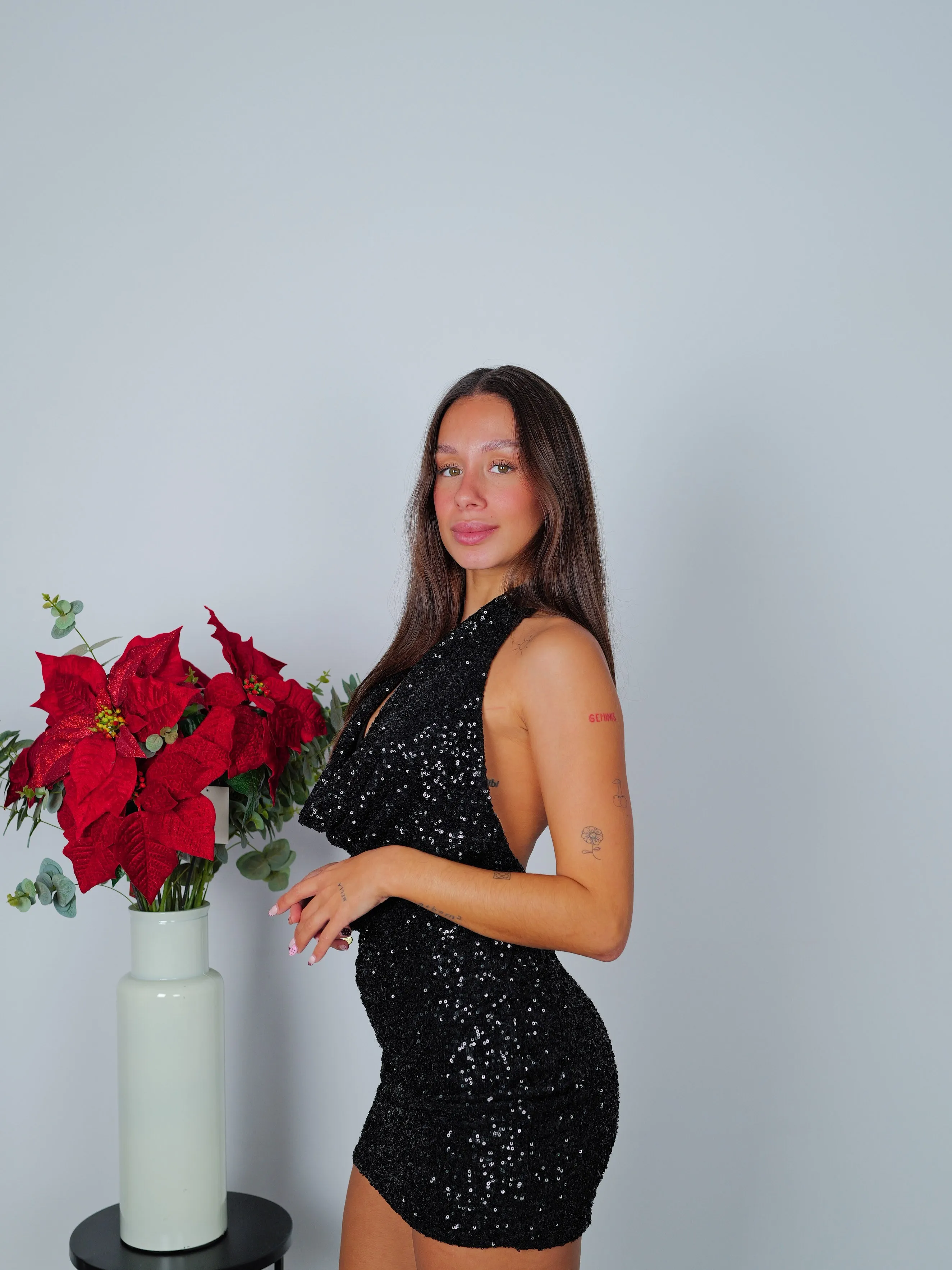 Vestido mini cascada glitter negro sold by Sorellas product image thumbnail 3