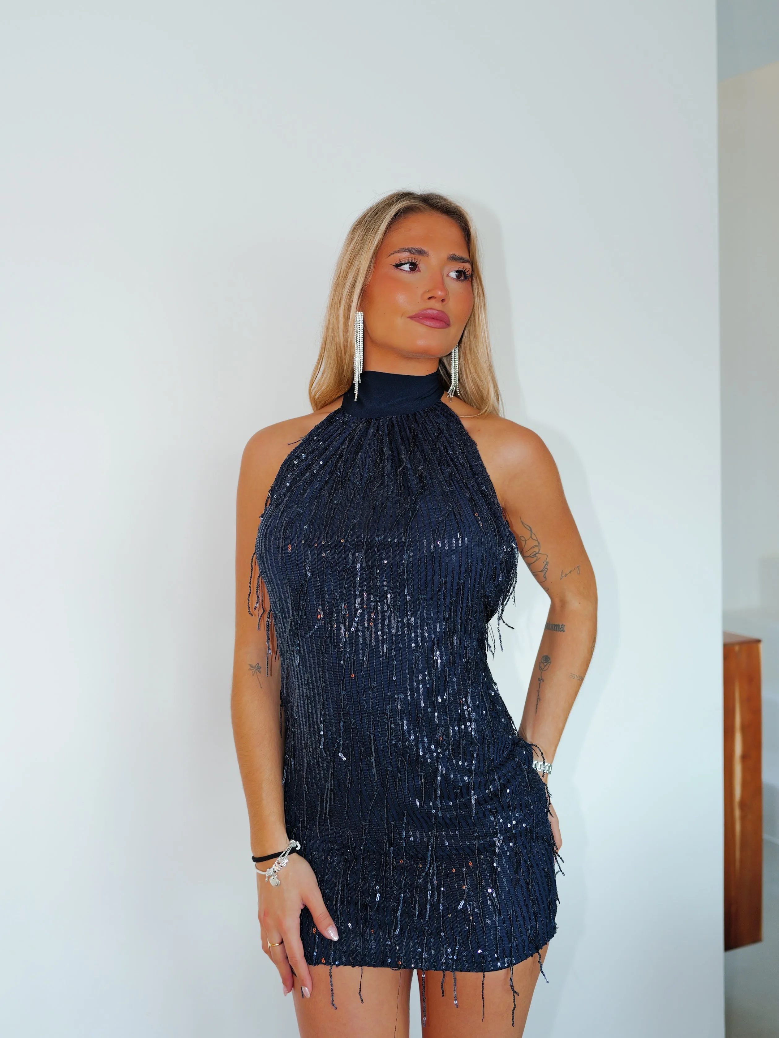 Vestido mini glitter flecos marino sold by Sorellas