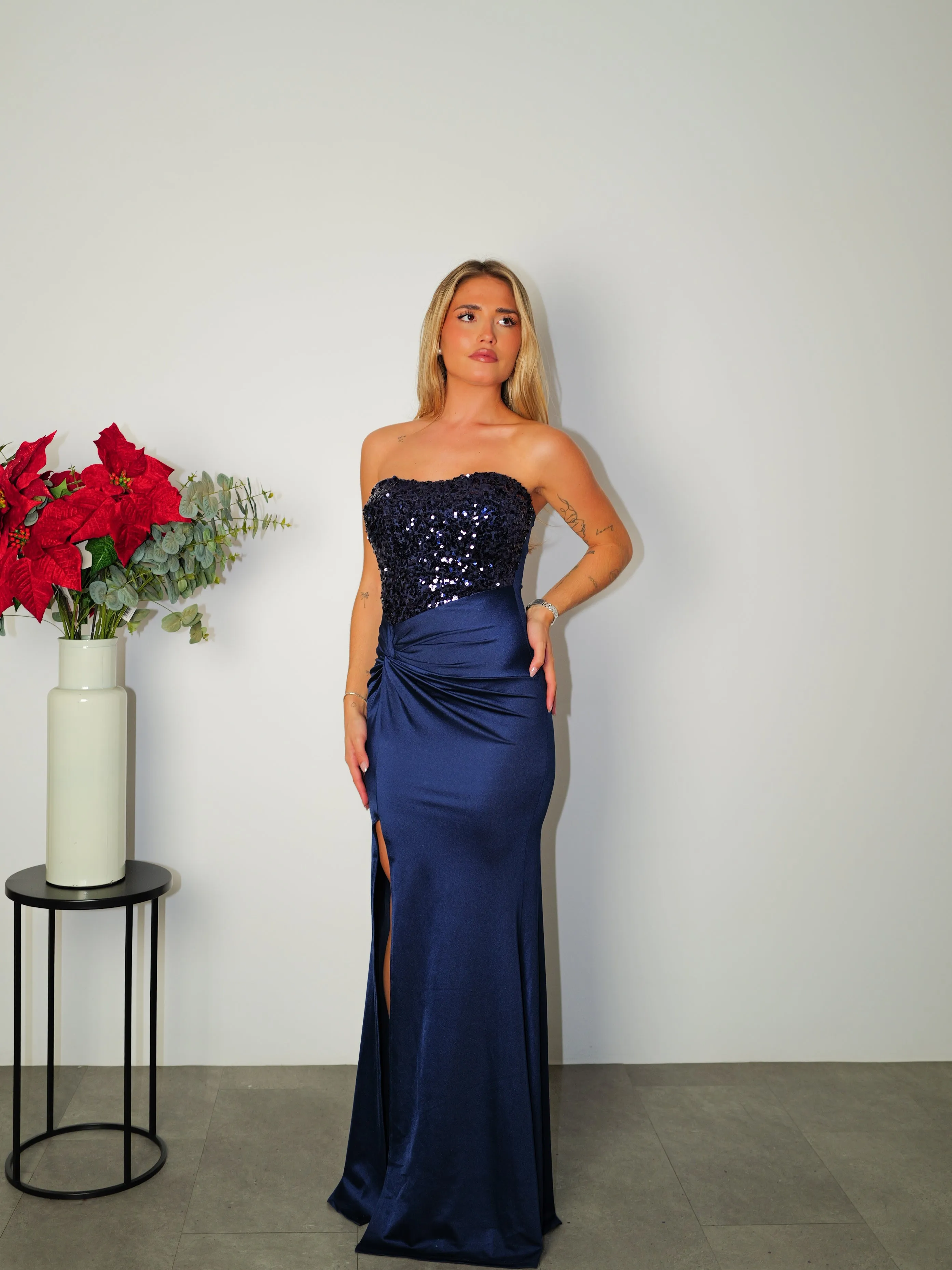 Vestido largo palabra corsé lentejuelas marino sold by Sorellas product image thumbnail 4