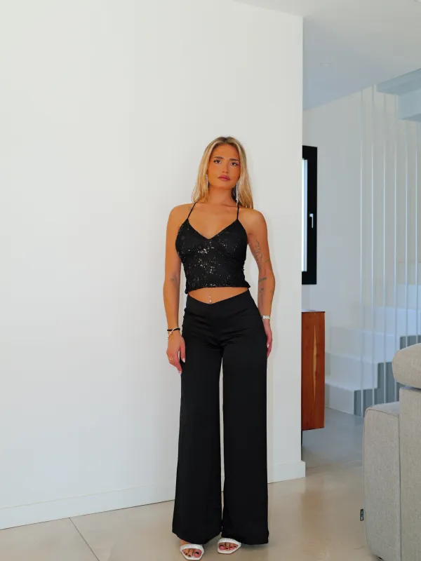 Top tulle detalles entrelazado negro sold by Sorellas