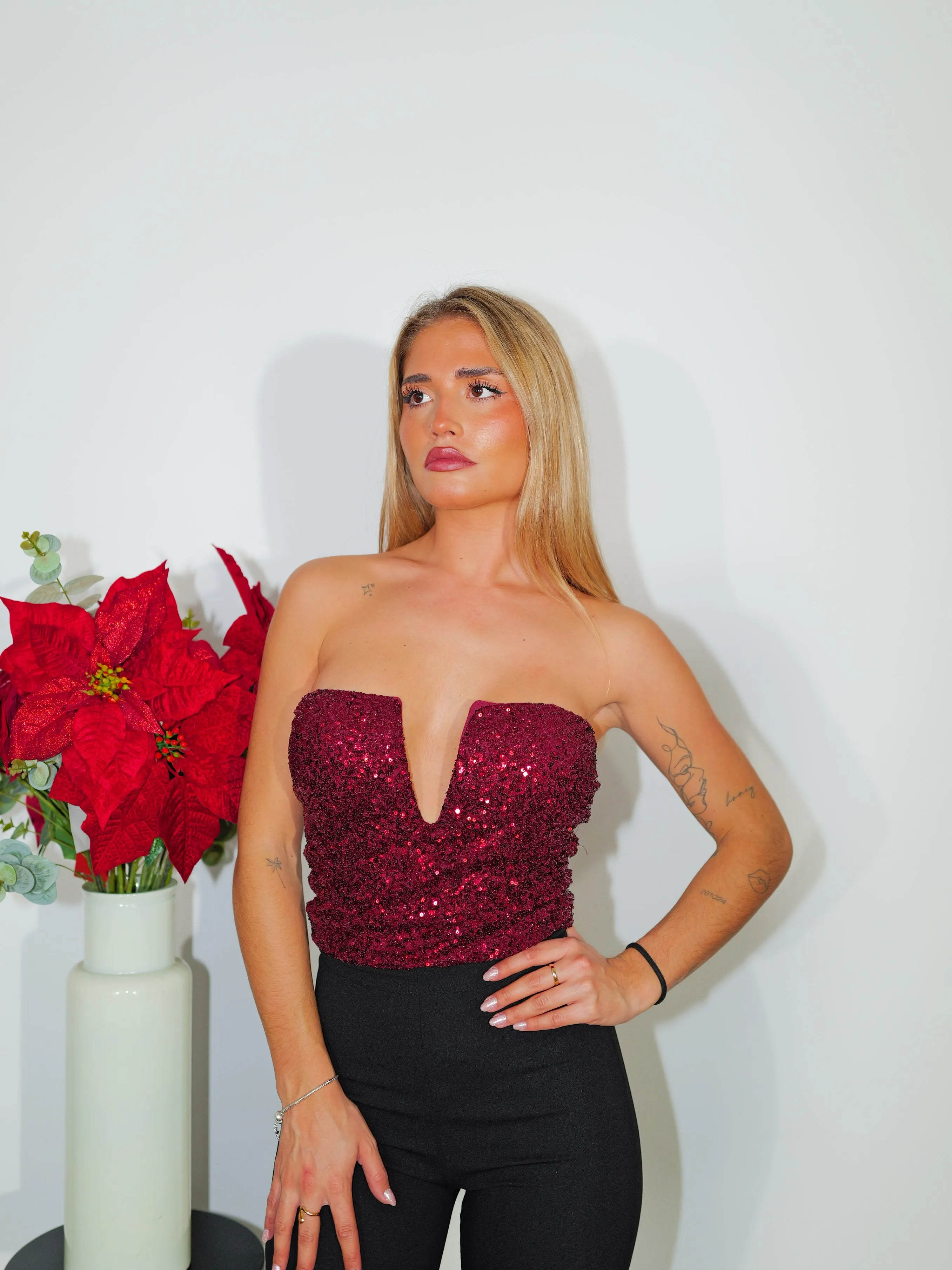 Body palabra pico lentejuelas burdeos sold by Sorellas product image thumbnail 2