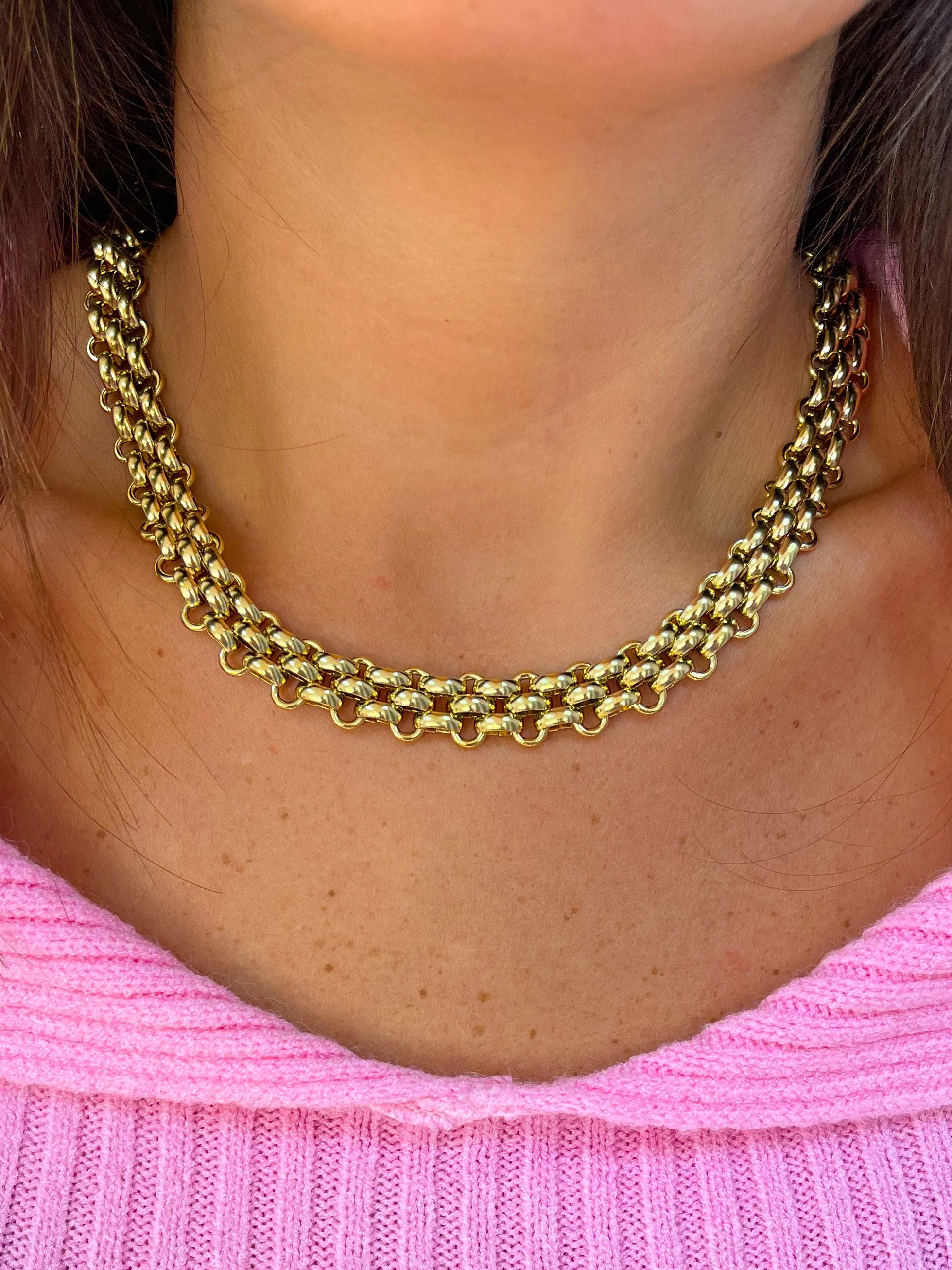 Collar triple trenzado sold by Sorellas