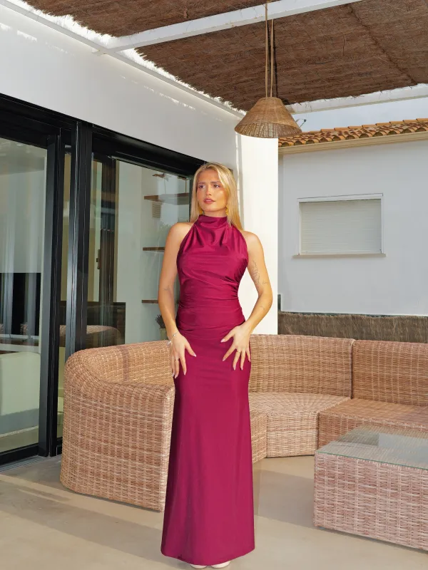 Vestido halter fruncido espalda burdeos sold by Sorellas