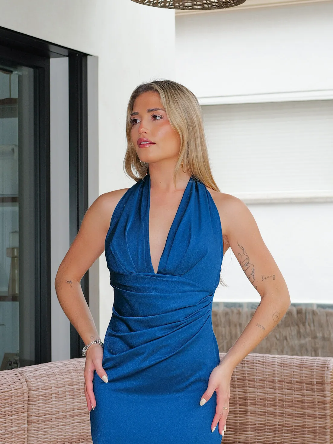 Vestido espalda lazo petroleo sold by Sorellas product image thumbnail 3