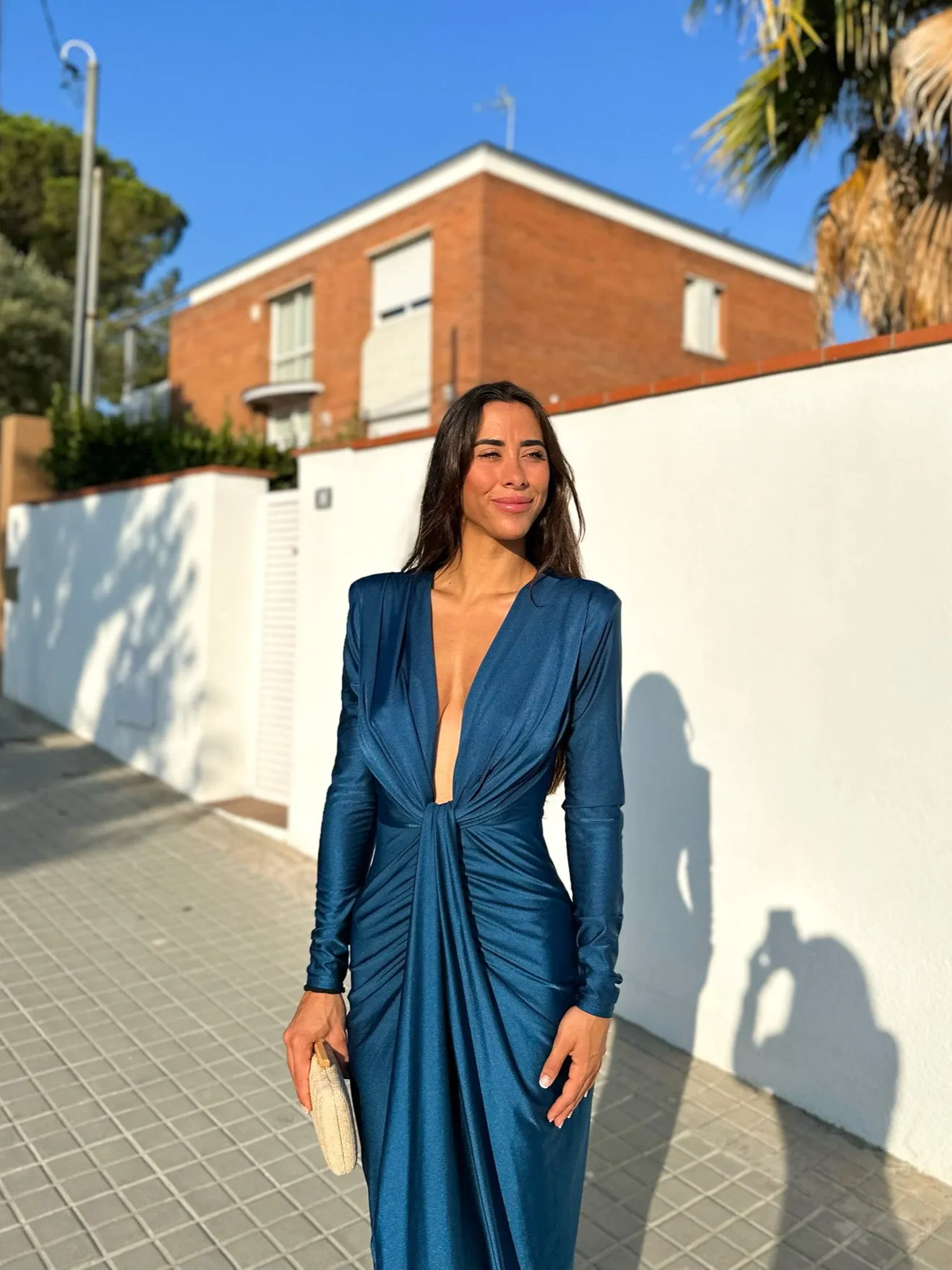 Vestido manga nudo petroleo sold by Sorellas product image thumbnail 2