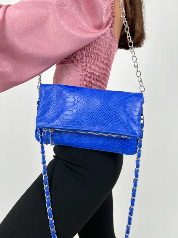 Bolso piel cadenas coco azul sold by Sorellas