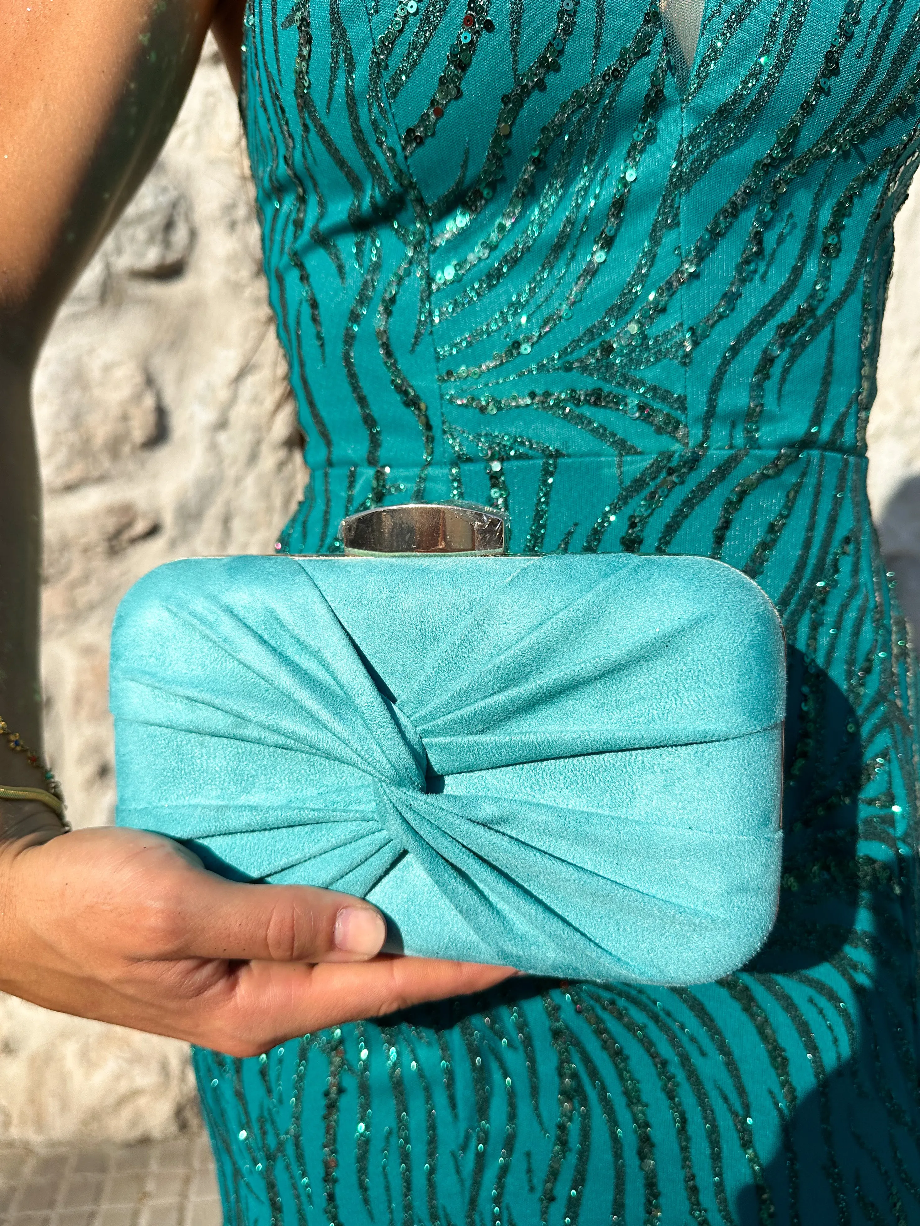 Clutch lazo cruzado turquesa sold by Sorellas product image thumbnail 4