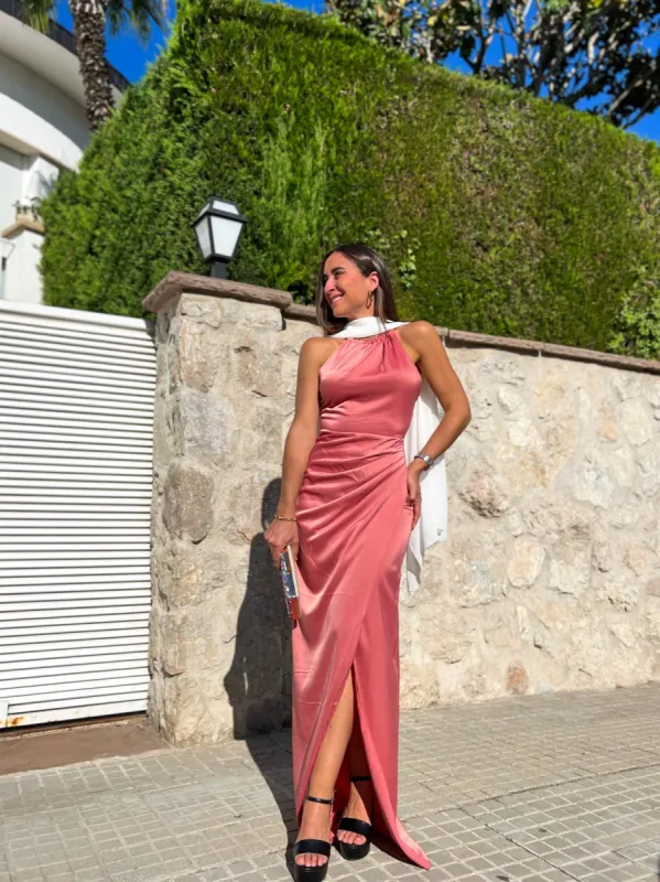 Vestido tubo halter coral sold by Sorellas
