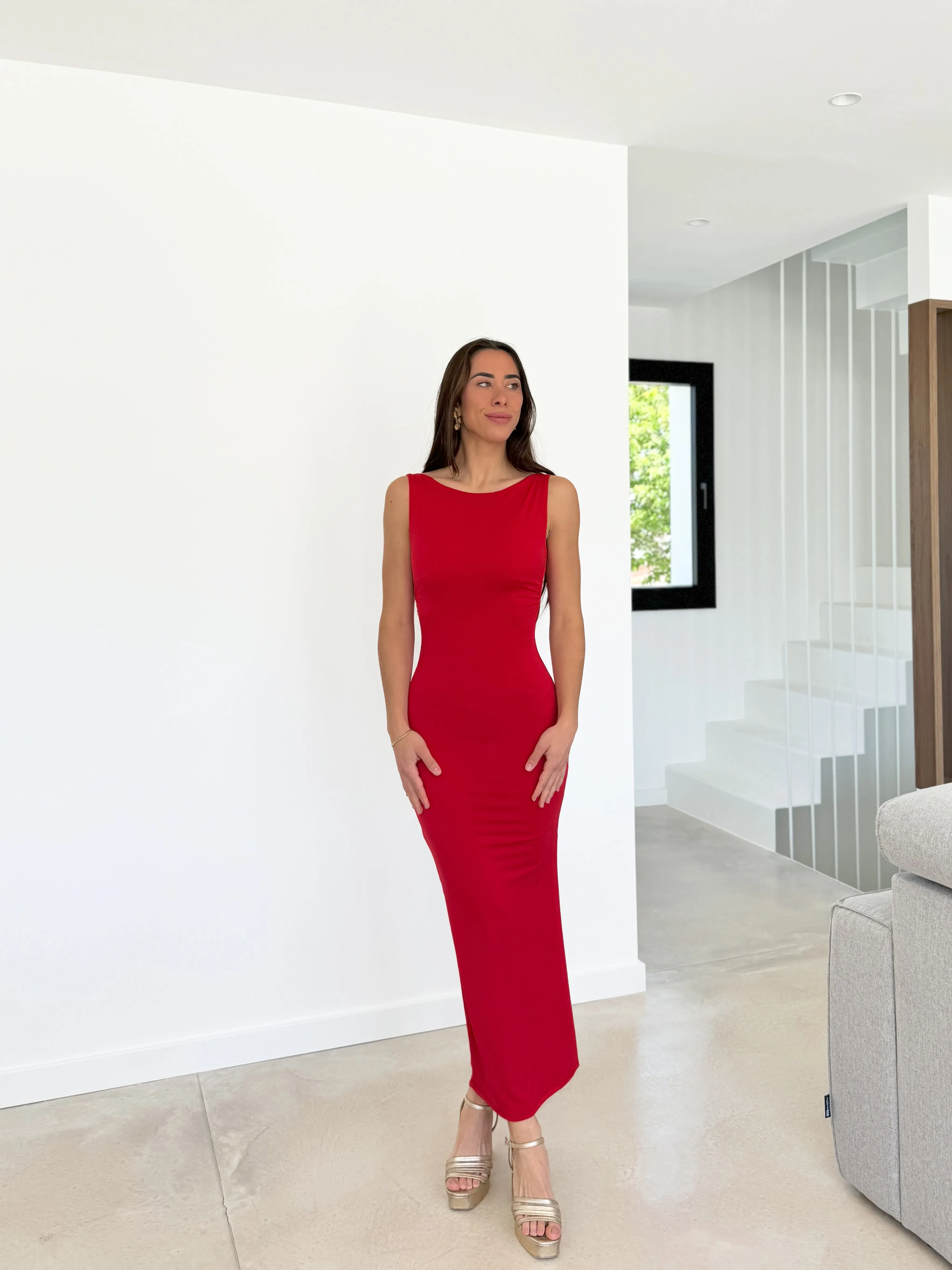 Vestido midi espalda rojo sold by Sorellas