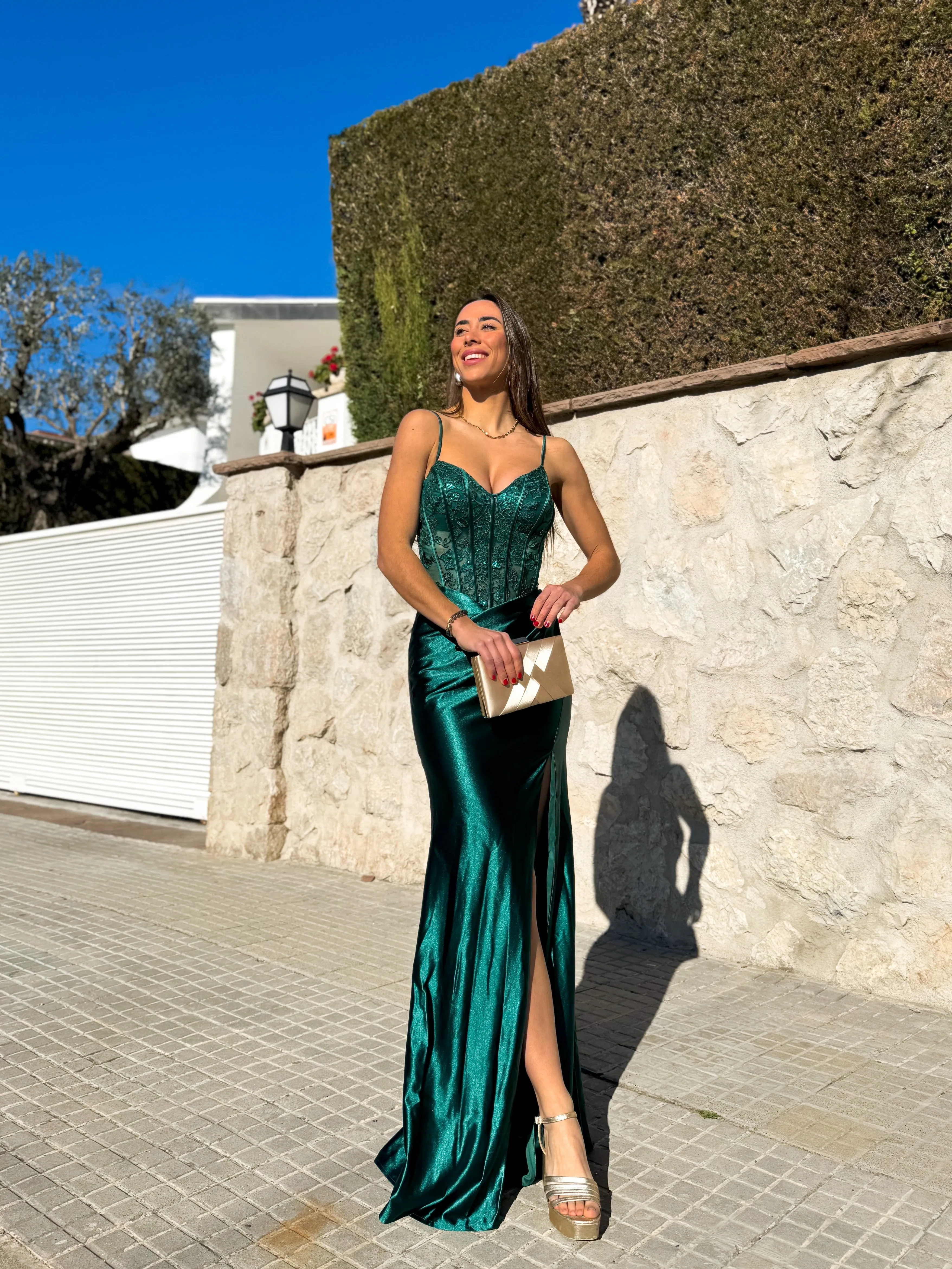 Vestido corsé brillos ballenas botella sold by Sorellas