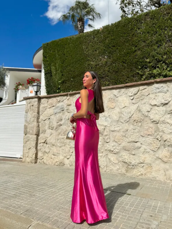 Vestido corazon satinado rosa sold by Sorellas