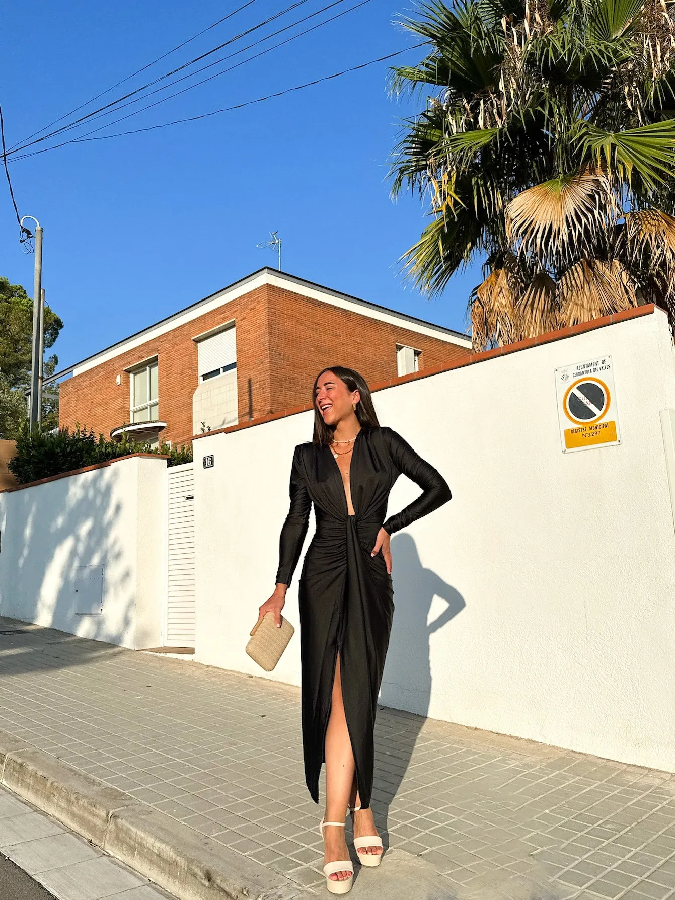 Vestido manga nudo negro sold by Sorellas product image thumbnail 4