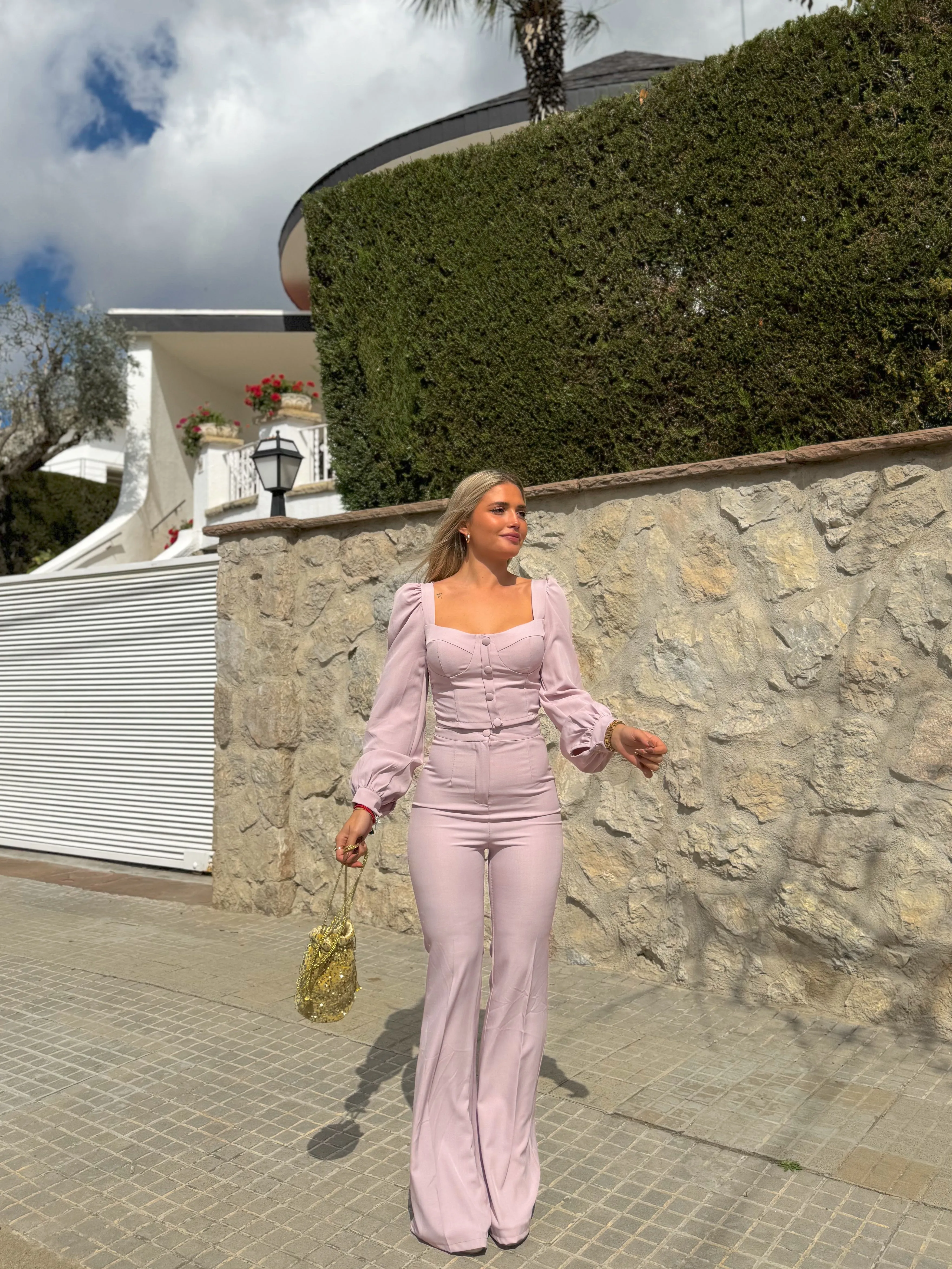 Conjunto traje corsé rosa sold by Sorellas product image thumbnail 2