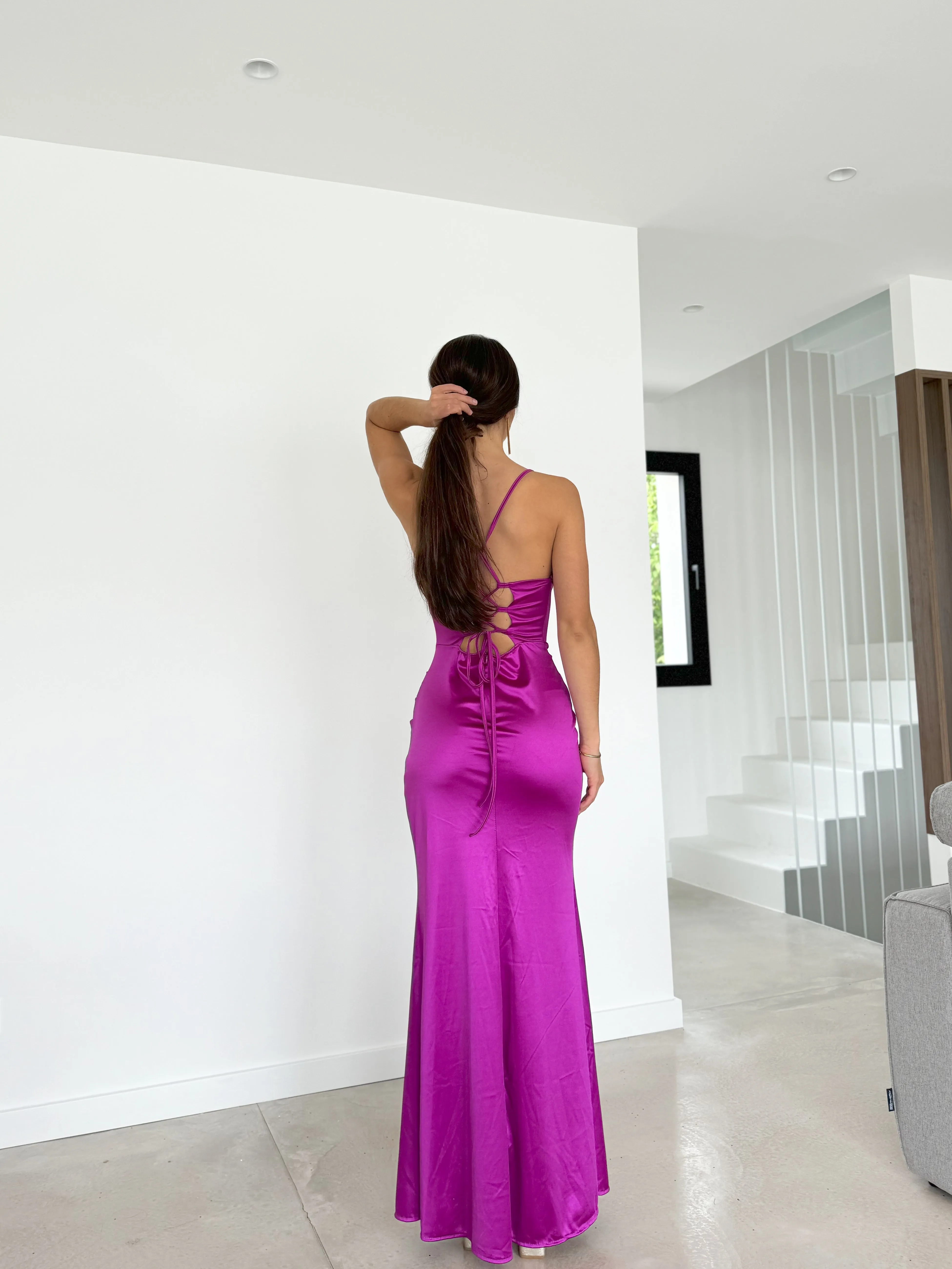 Vestido entrelazado corse satin amarena sold by Sorellas product image thumbnail 5