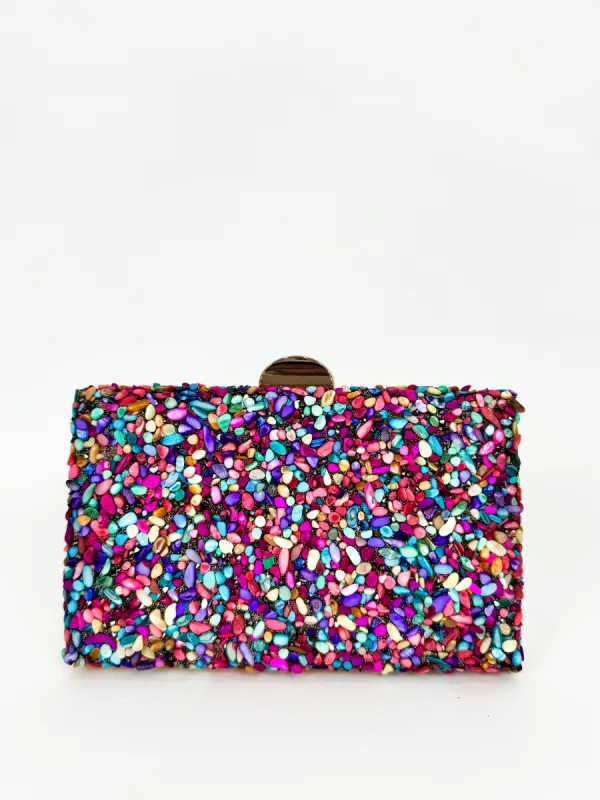 Clutch horizontal piedra negro sold by Sorellas