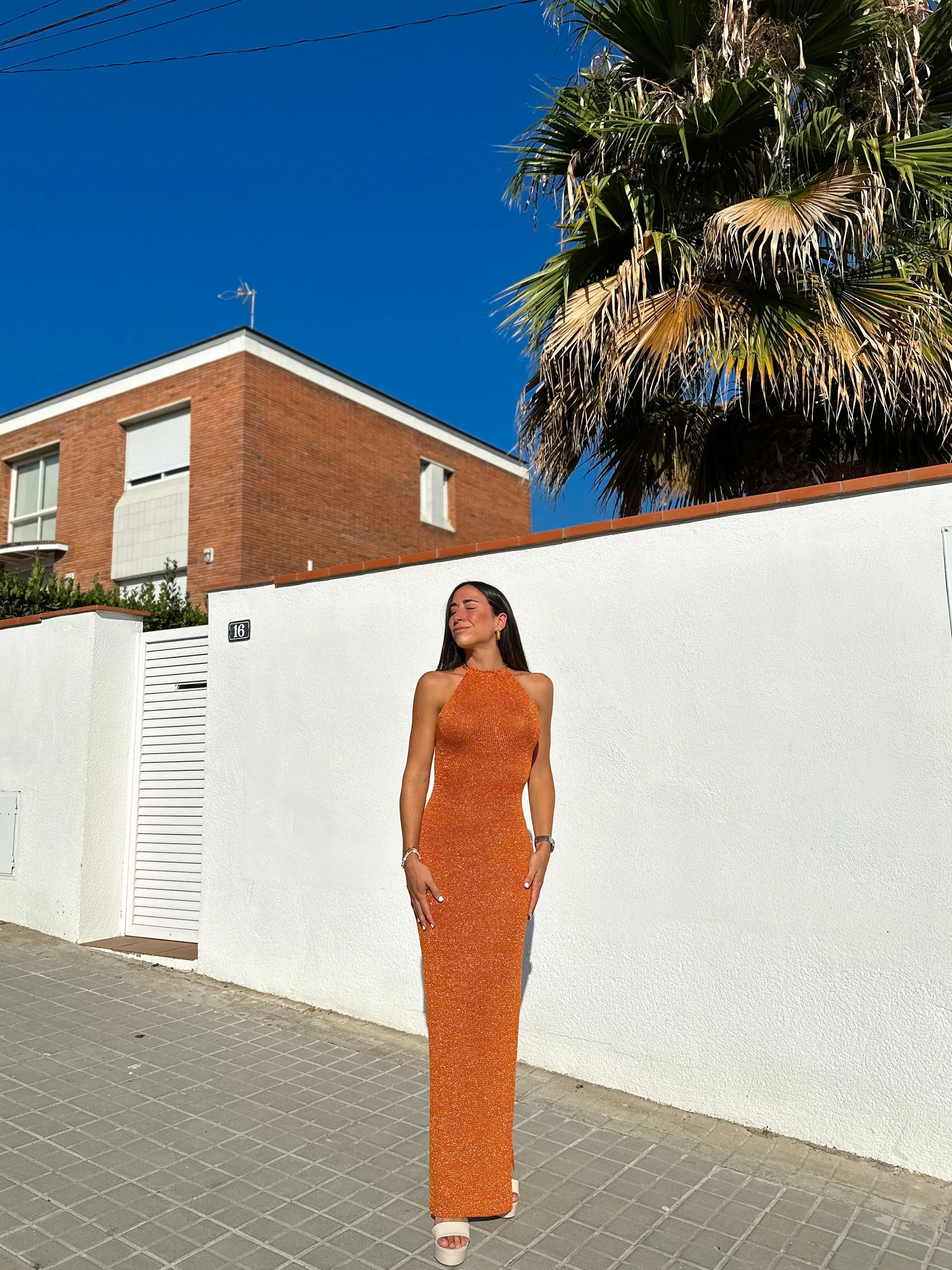 Vestido halter punto naranja sold by Sorellas