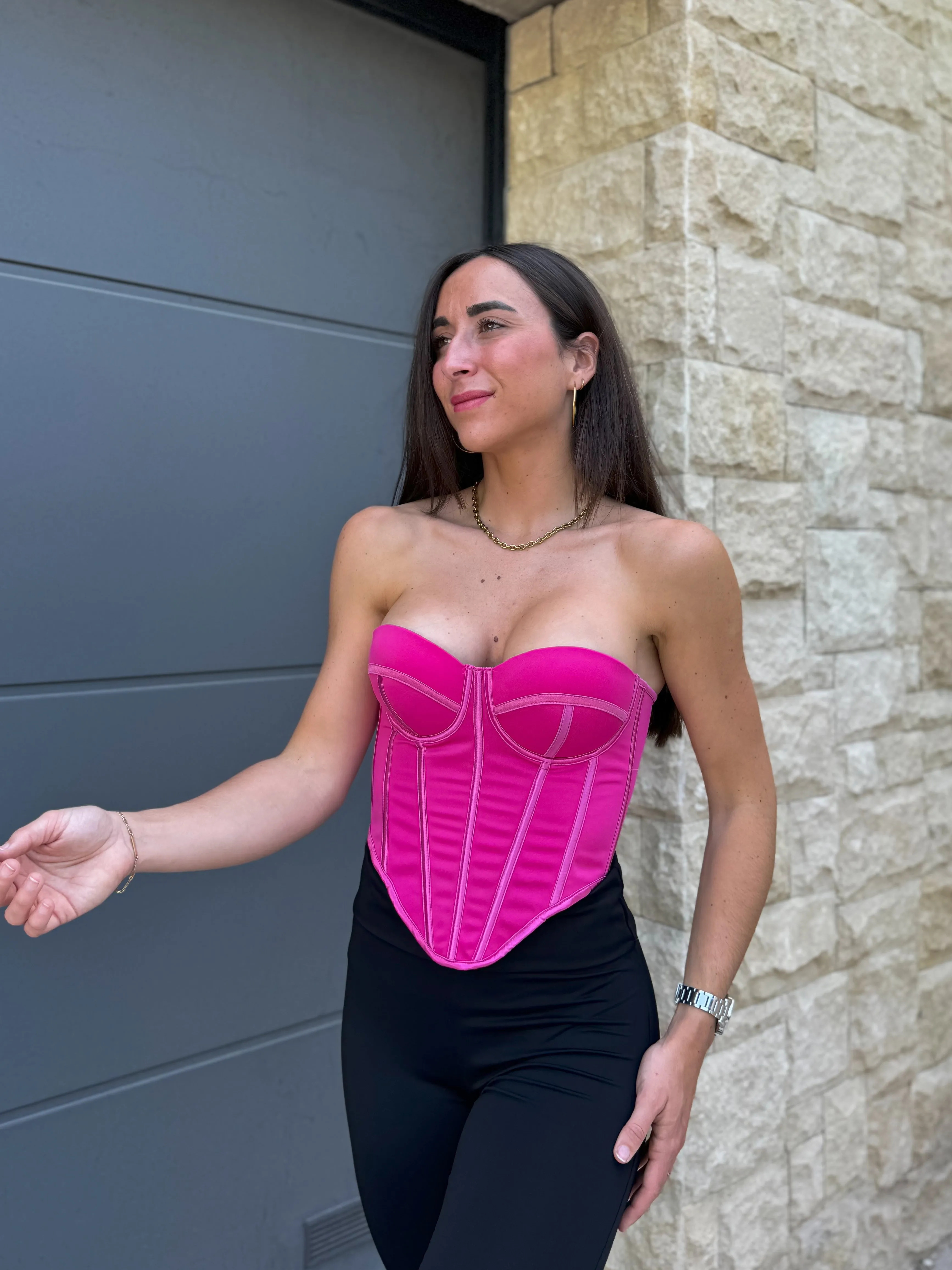 Top corsé pico fucsia sold by Sorellas product image thumbnail 3